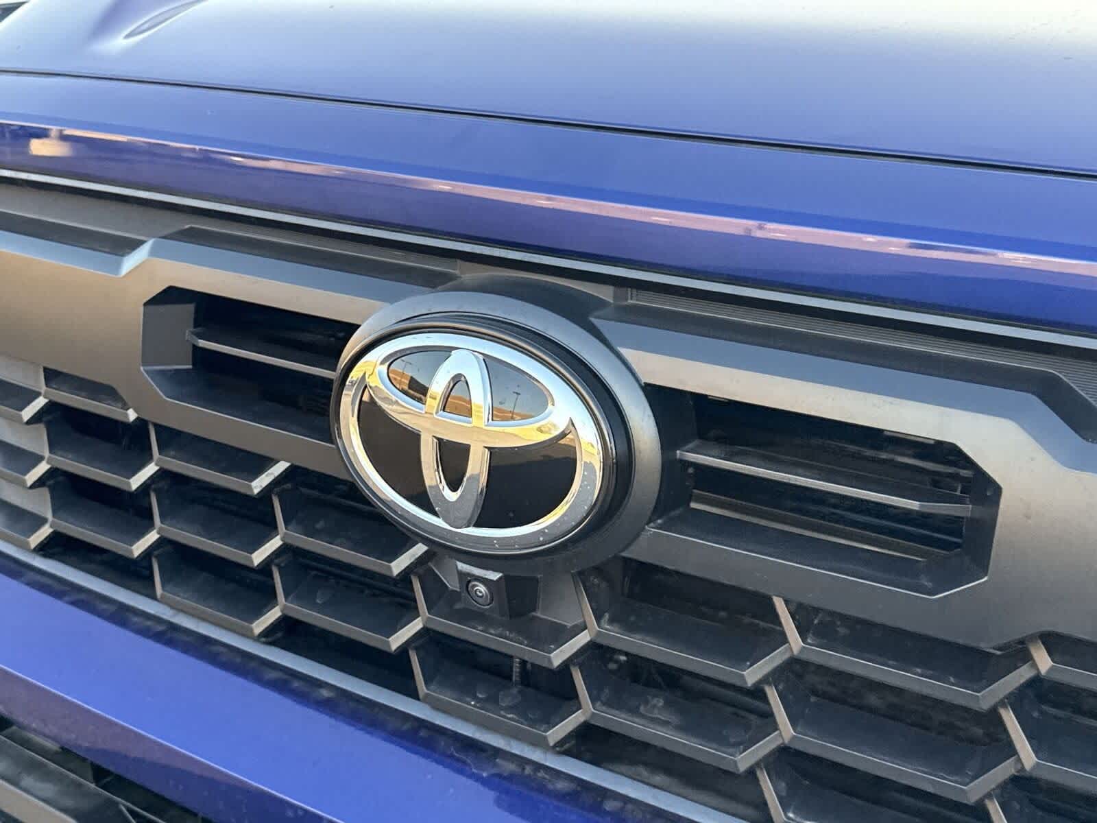 Thumbnail: 2025 Toyota Tacoma - 32