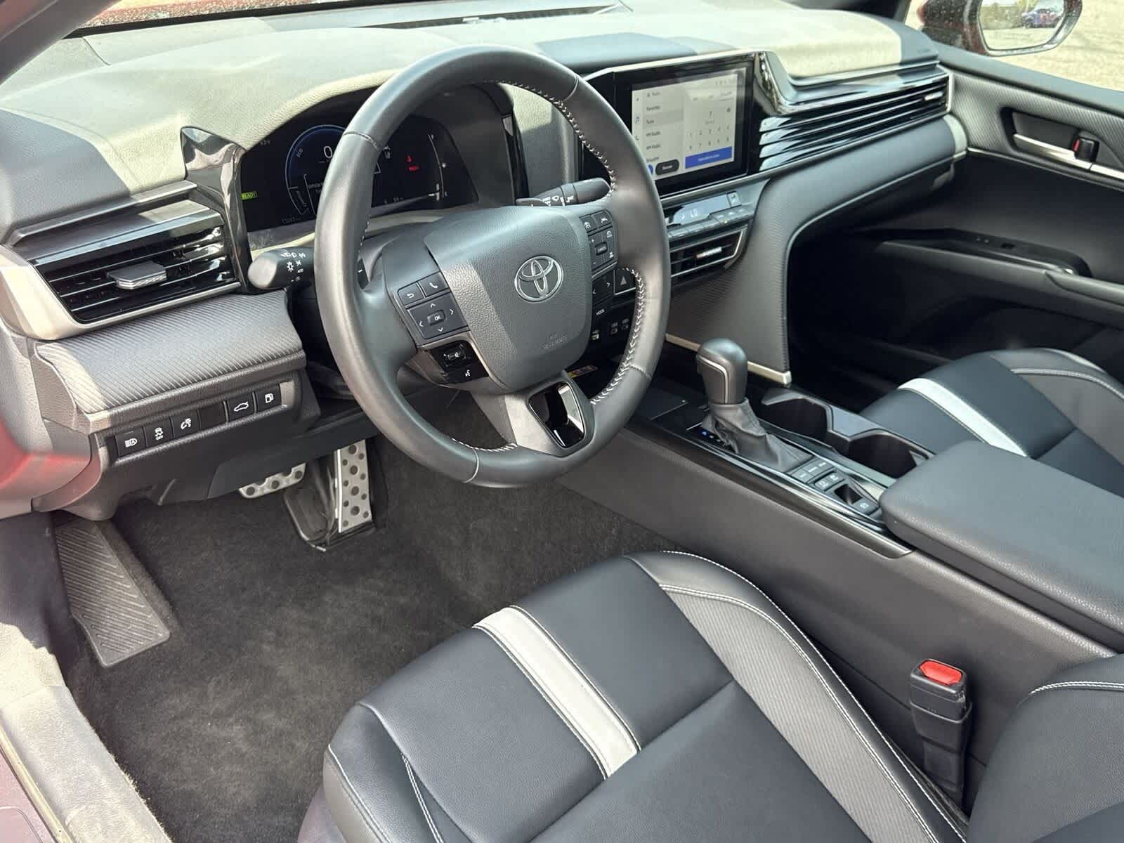 Thumbnail: 2025 Toyota Camry - 15