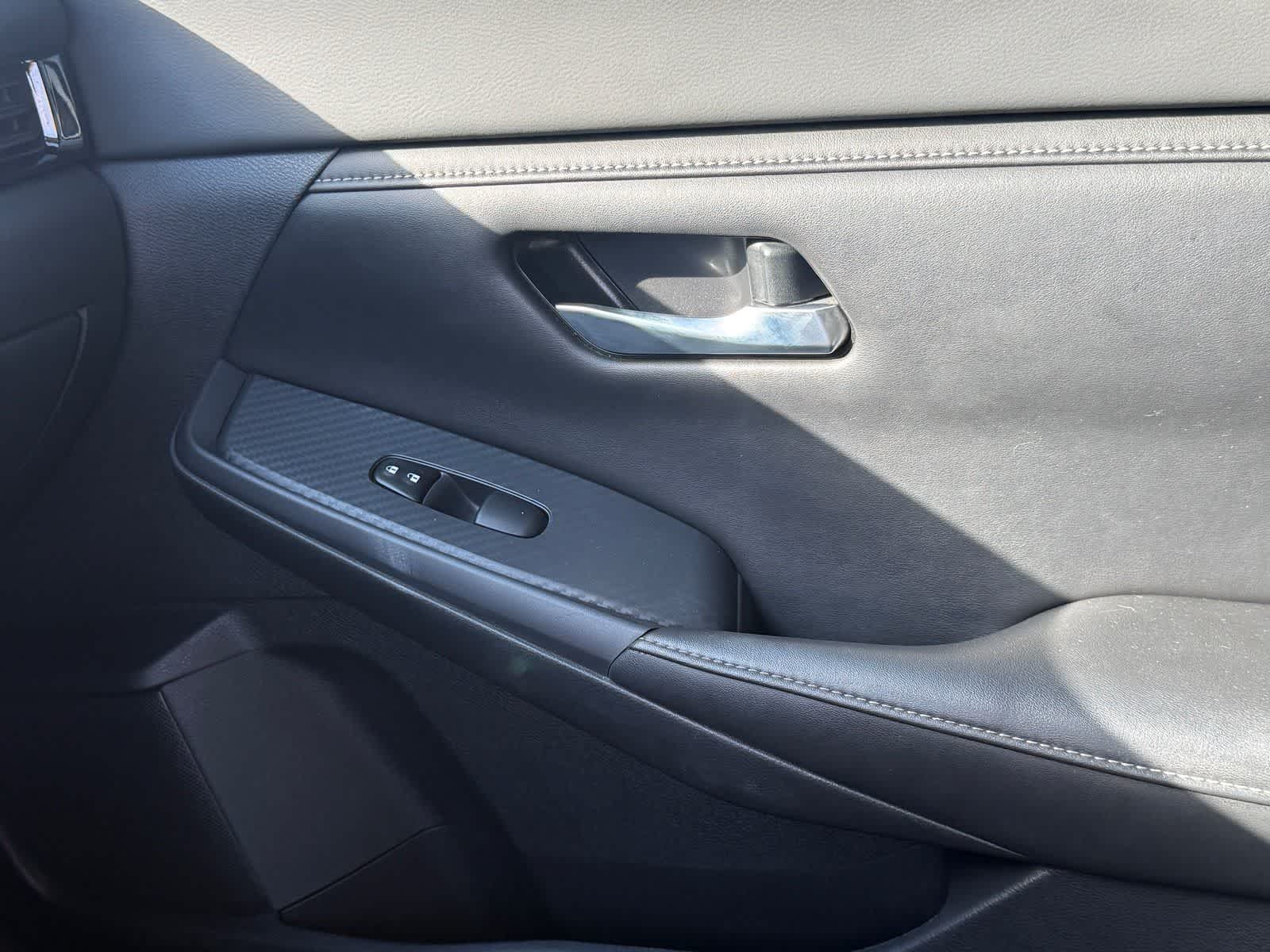 Thumbnail: 2022 Nissan Sentra - 22