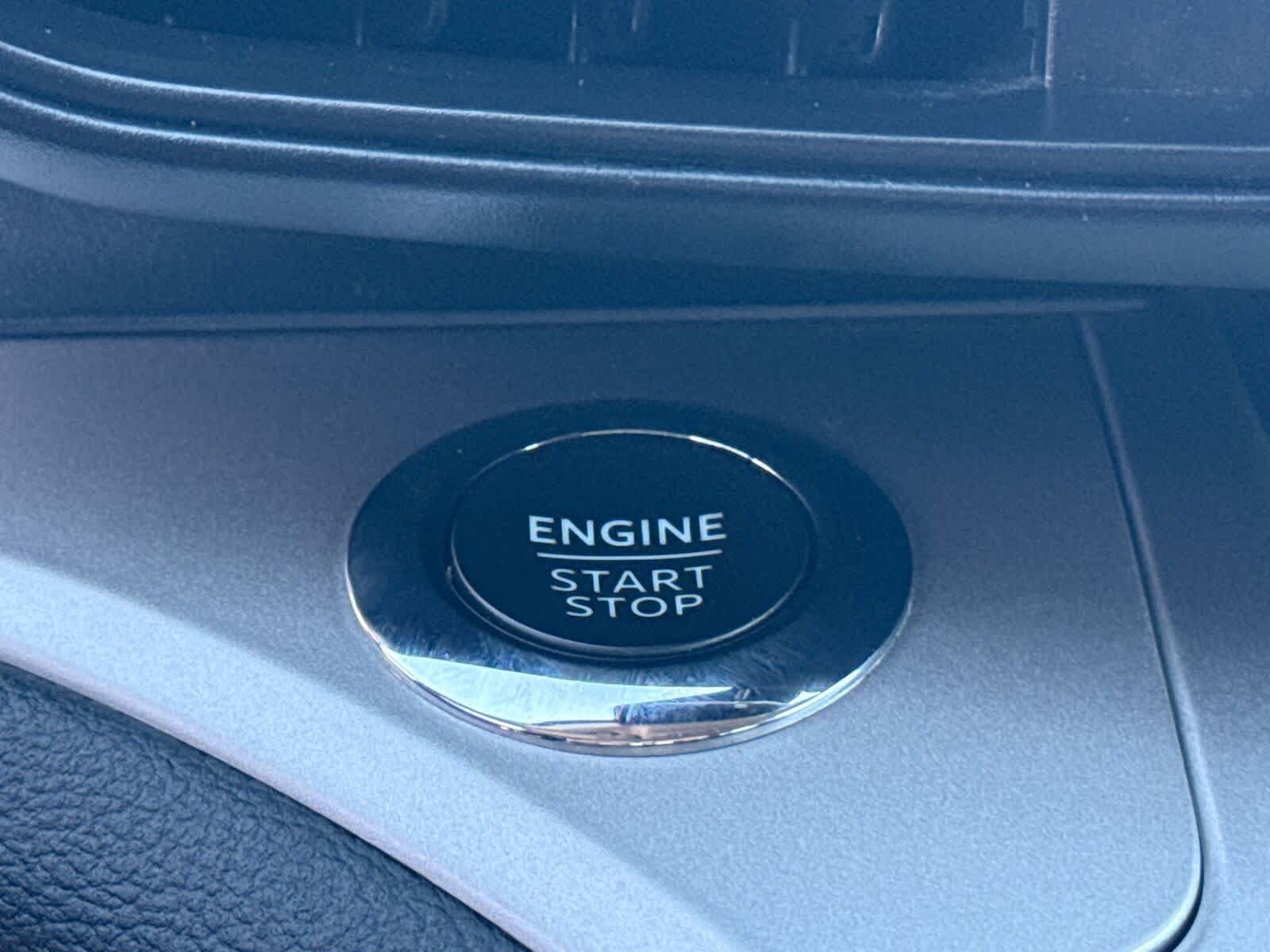 Thumbnail: 2022 Ford Explorer - 24