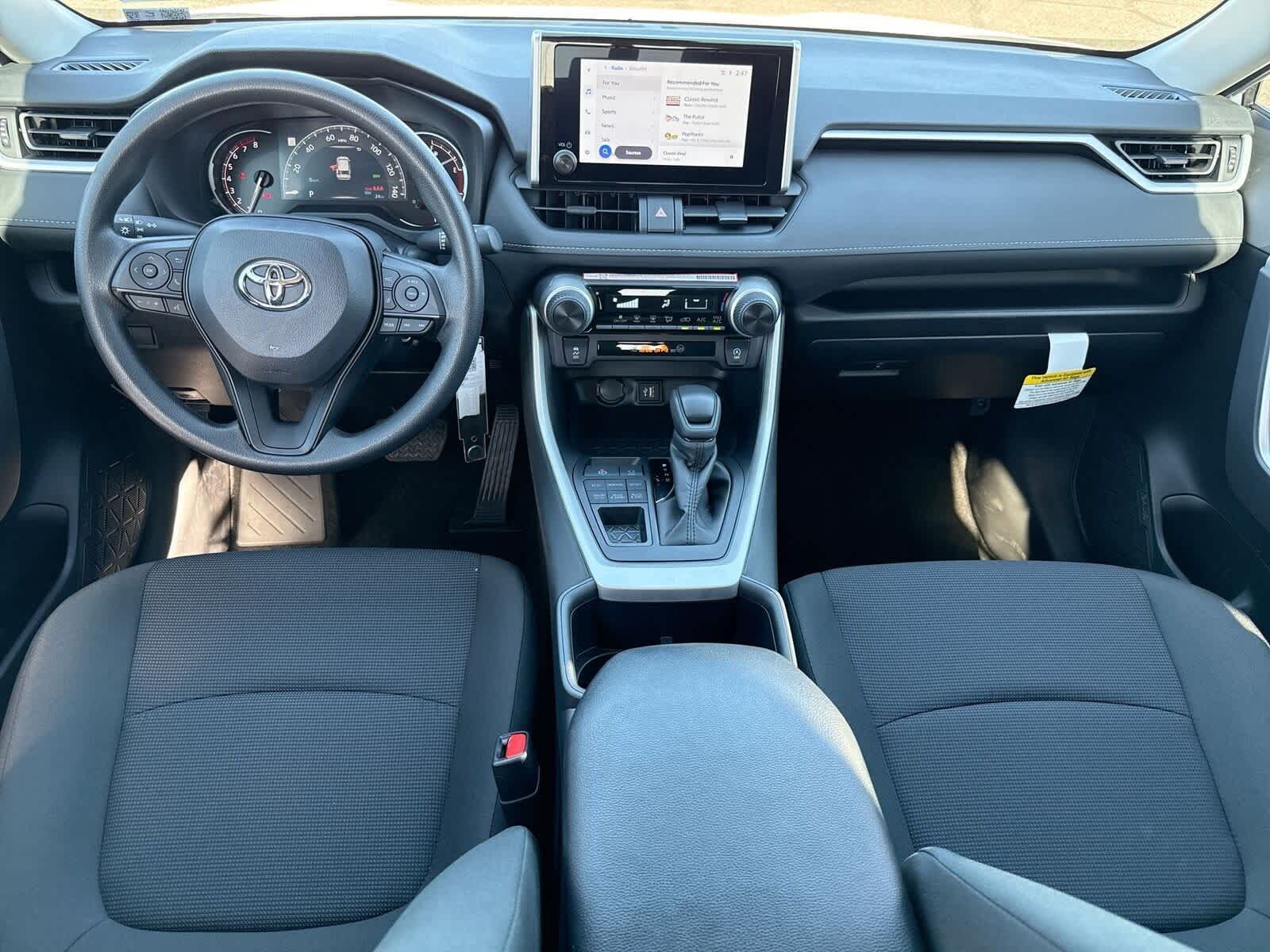 Thumbnail: 2025 Toyota RAV4 - 15