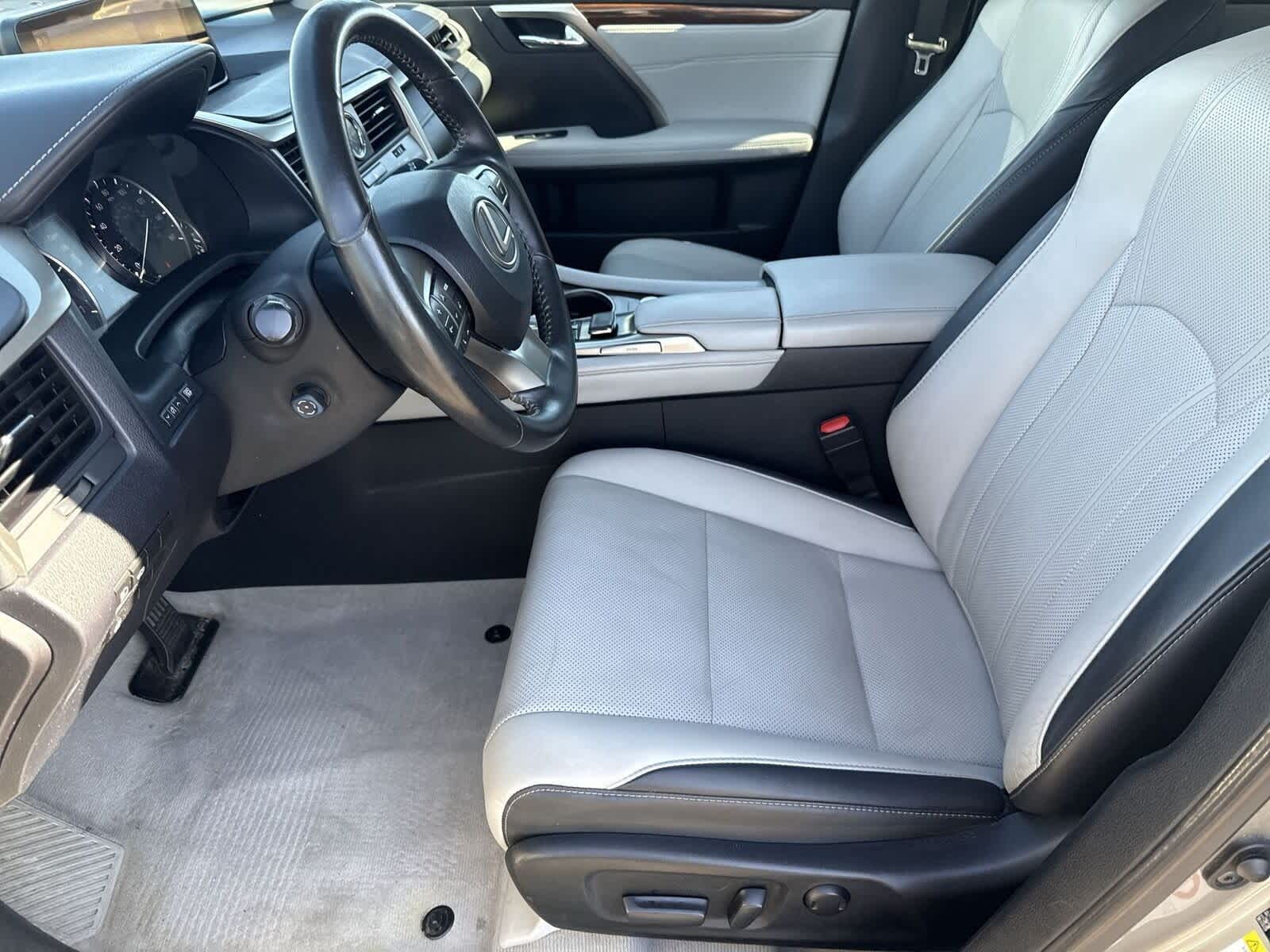 Thumbnail: 2017 Lexus RX - 17