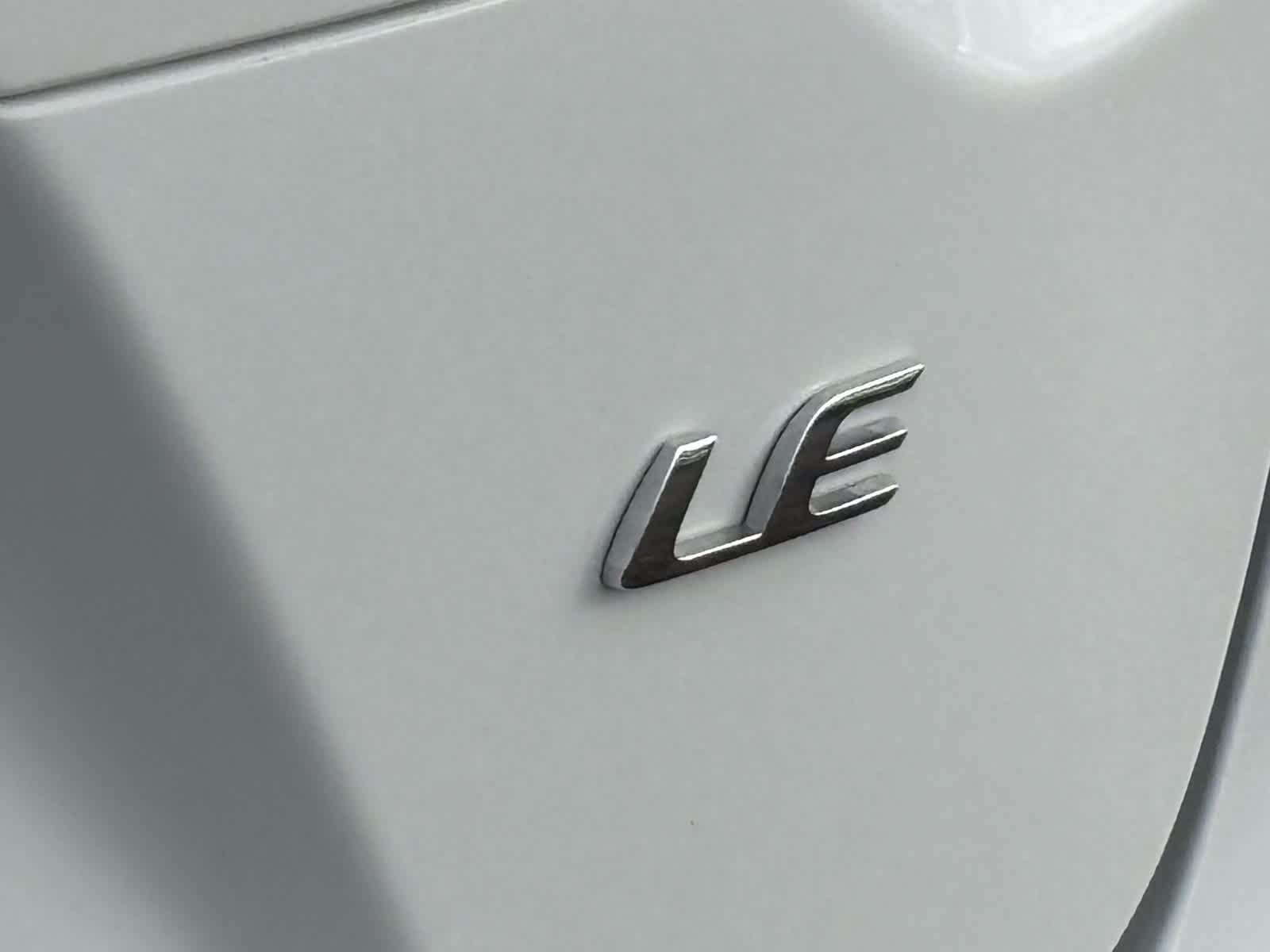 Thumbnail: 2024 Toyota Corolla - 18