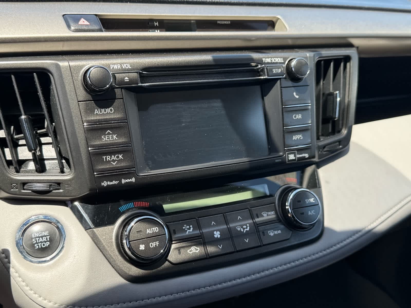 Thumbnail: 2013 Toyota RAV4 - 17