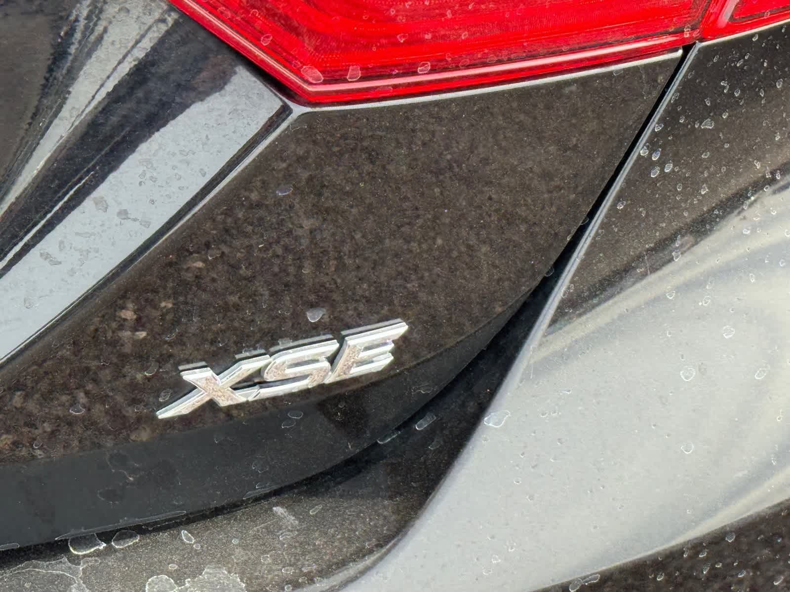 Thumbnail: 2023 Toyota Camry - 10