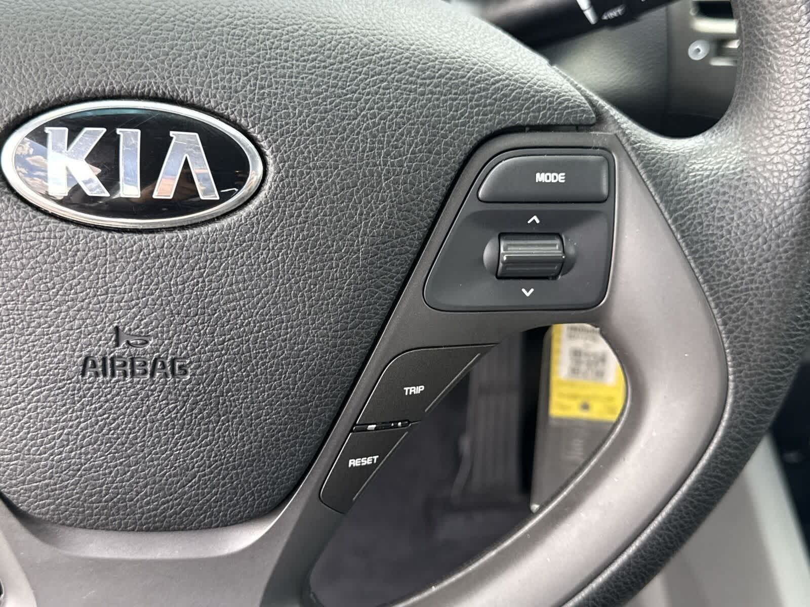 2017 Kia Forte LX 27