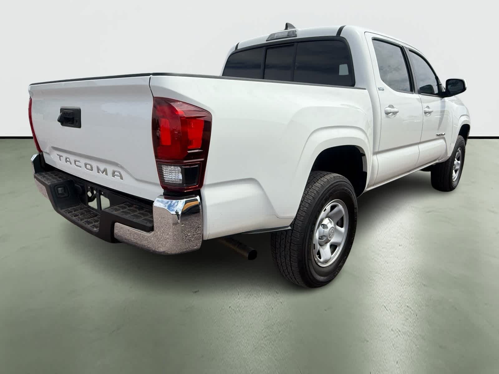 Thumbnail: 2022 Toyota Tacoma - 4