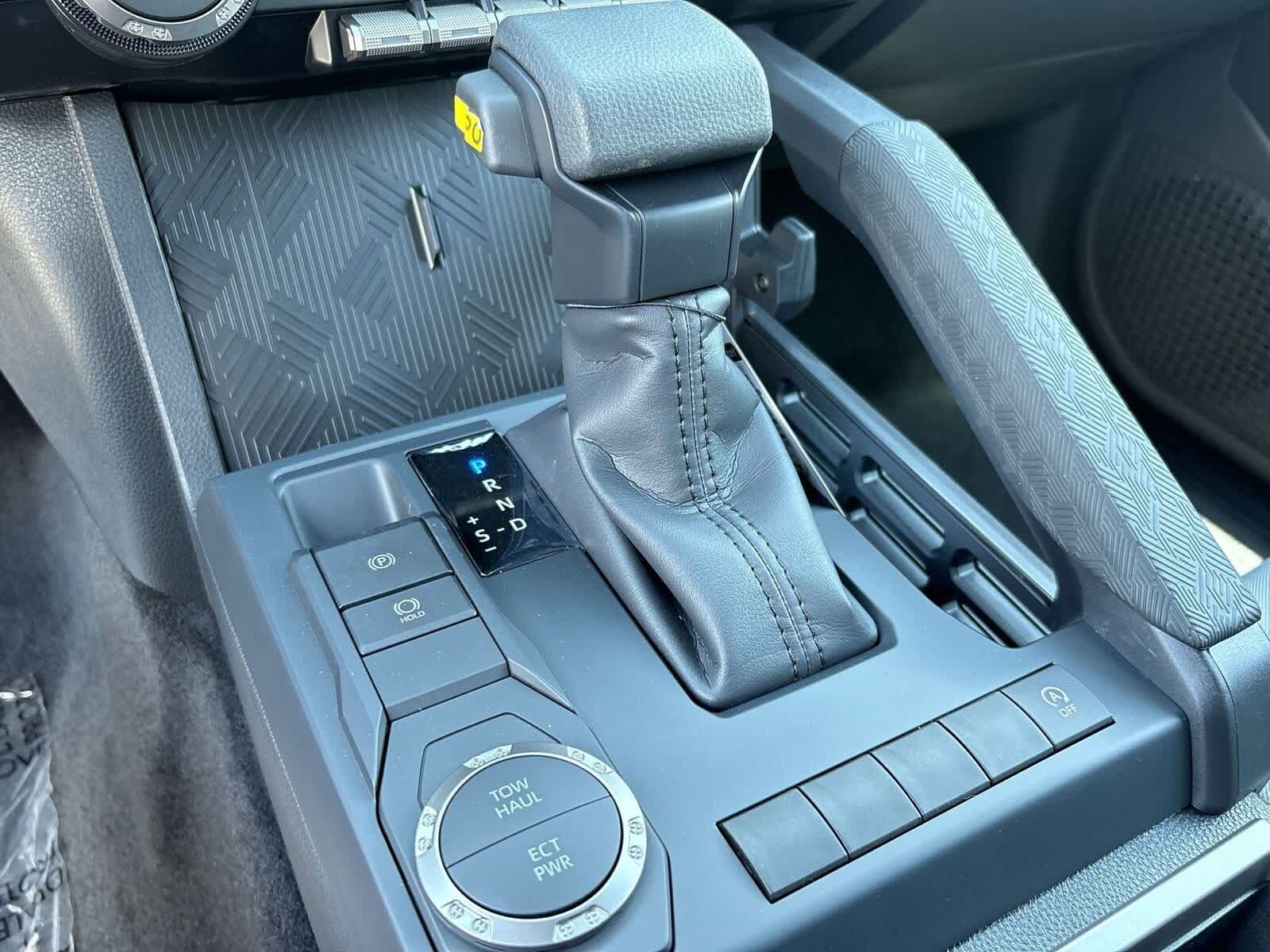 Thumbnail: 2025 Toyota Tacoma - 25