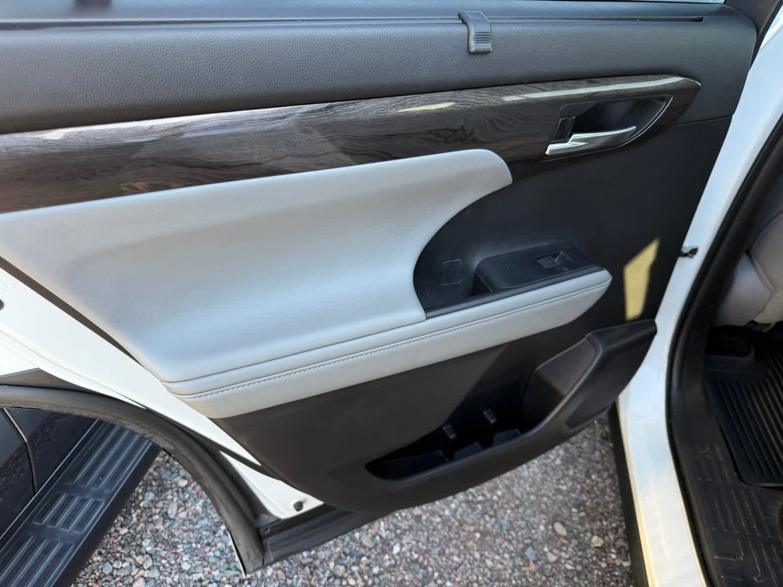 Thumbnail: 2023 Toyota Highlander - 11