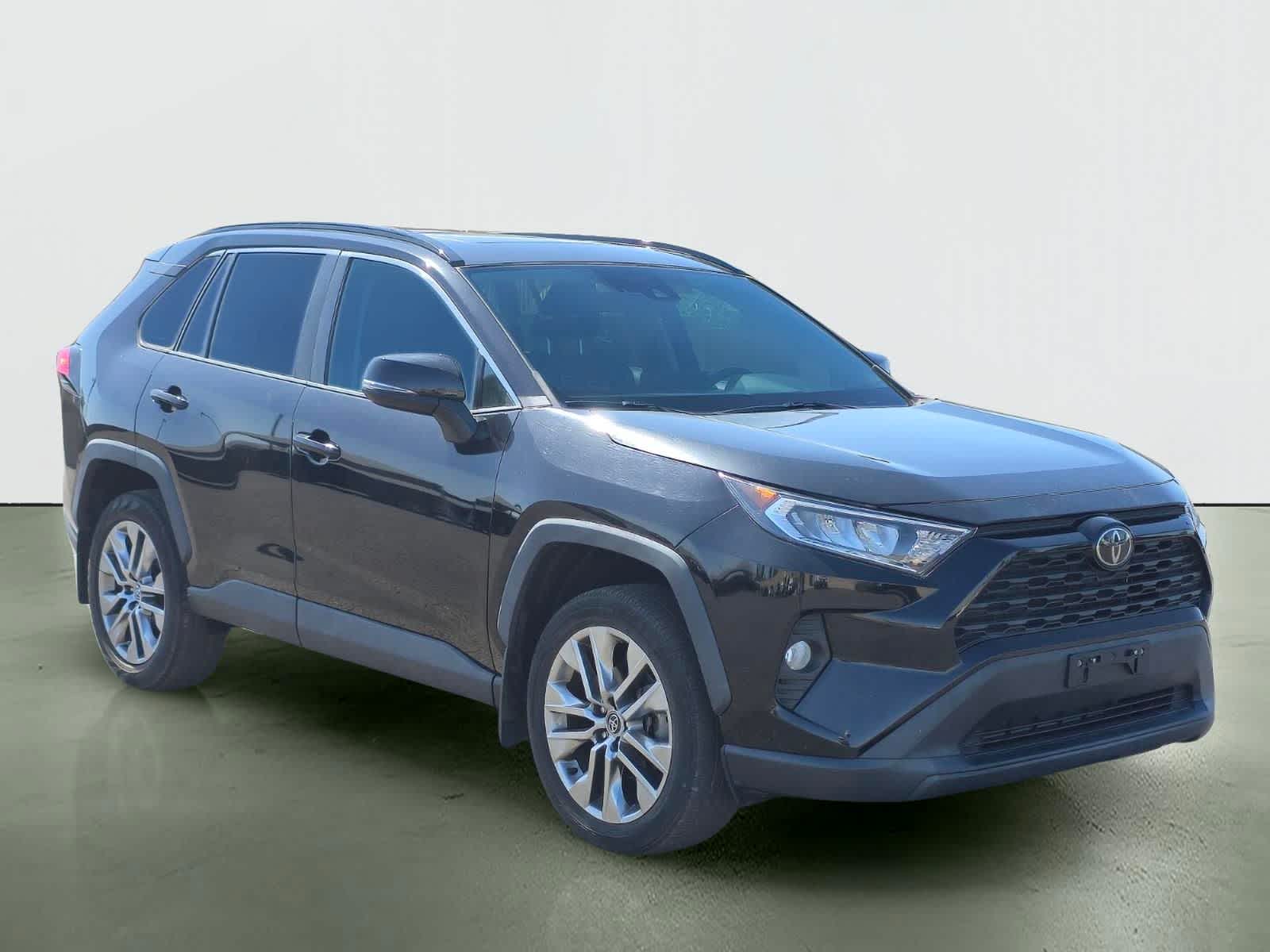 Thumbnail: 2020 Toyota RAV4 - 9