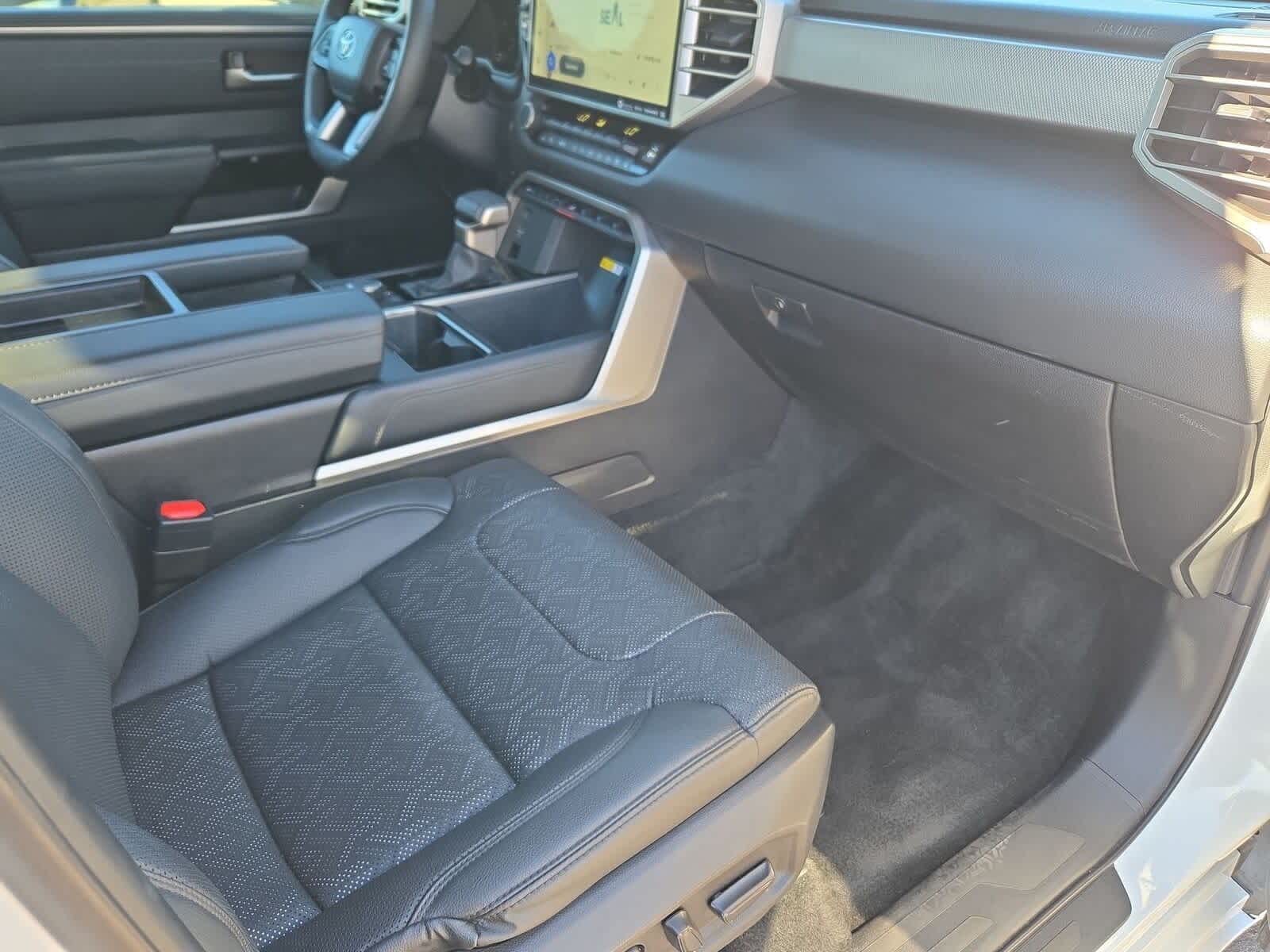 Thumbnail: 2024 Toyota Tundra - 11