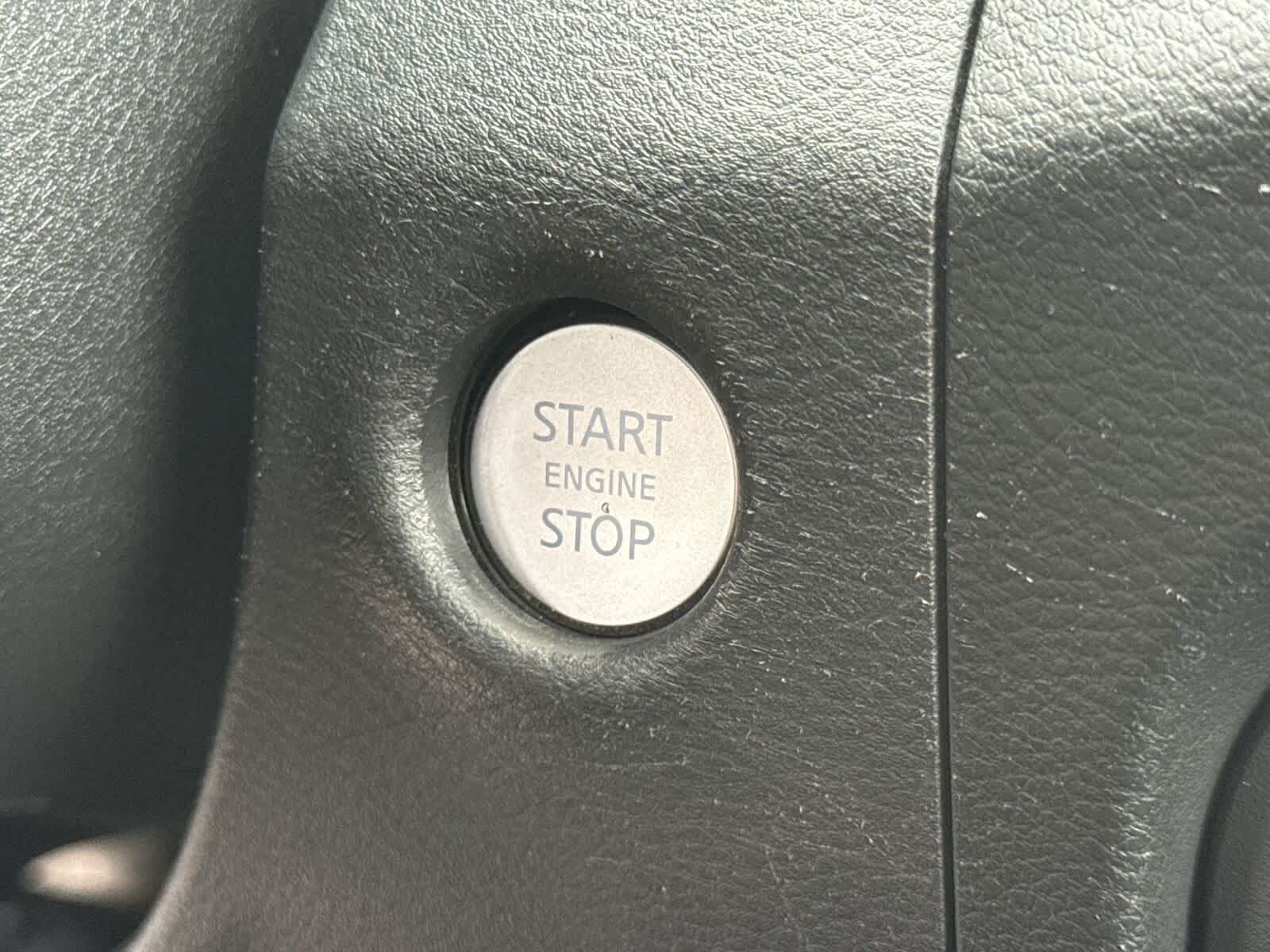 Thumbnail: 2022 Nissan Frontier - 26