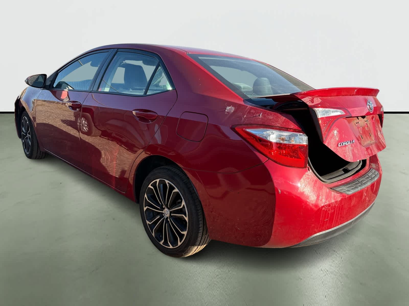 Thumbnail: 2014 Toyota Corolla - 3