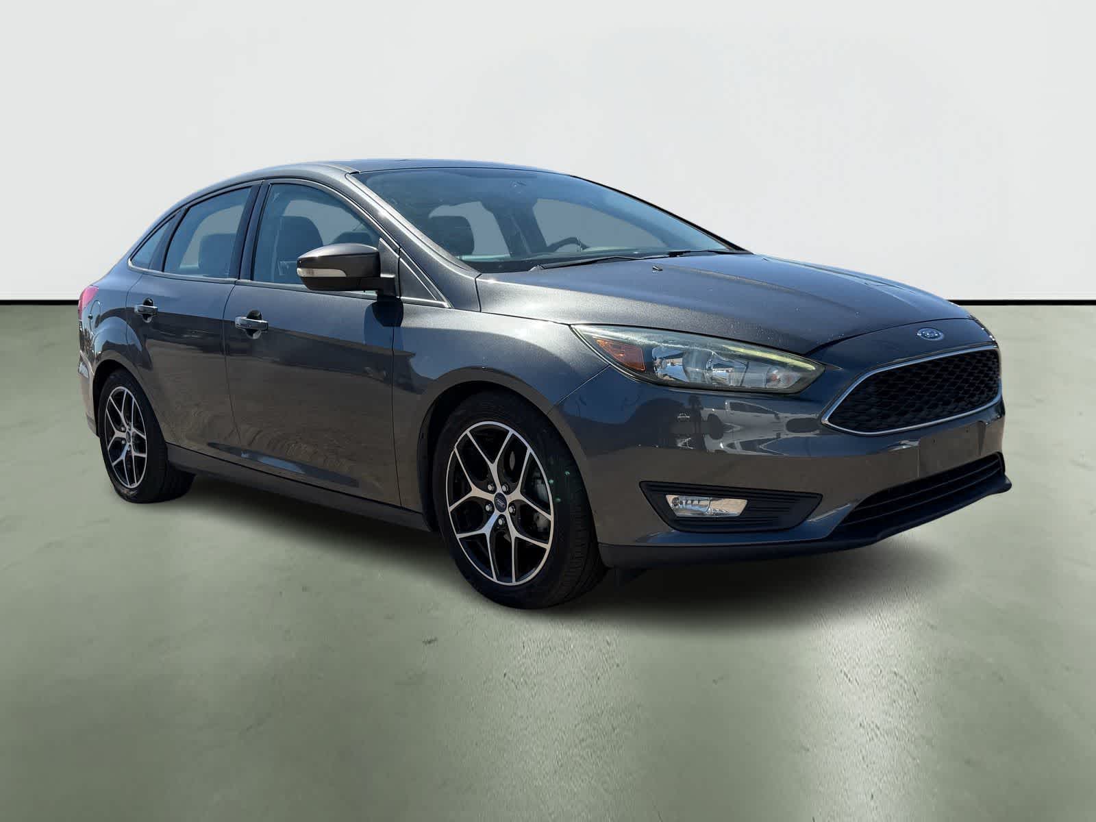 Thumbnail: 2017 Ford Focus - 6