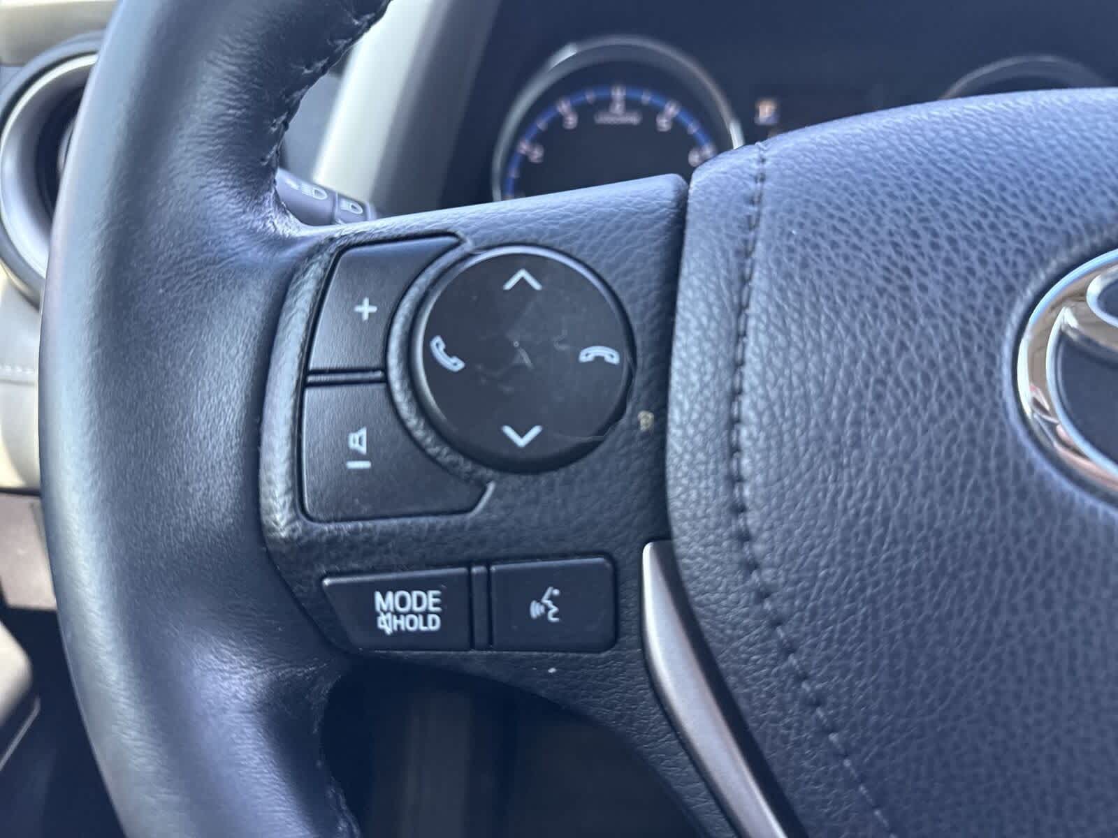 Thumbnail: 2016 Toyota RAV4 - 28