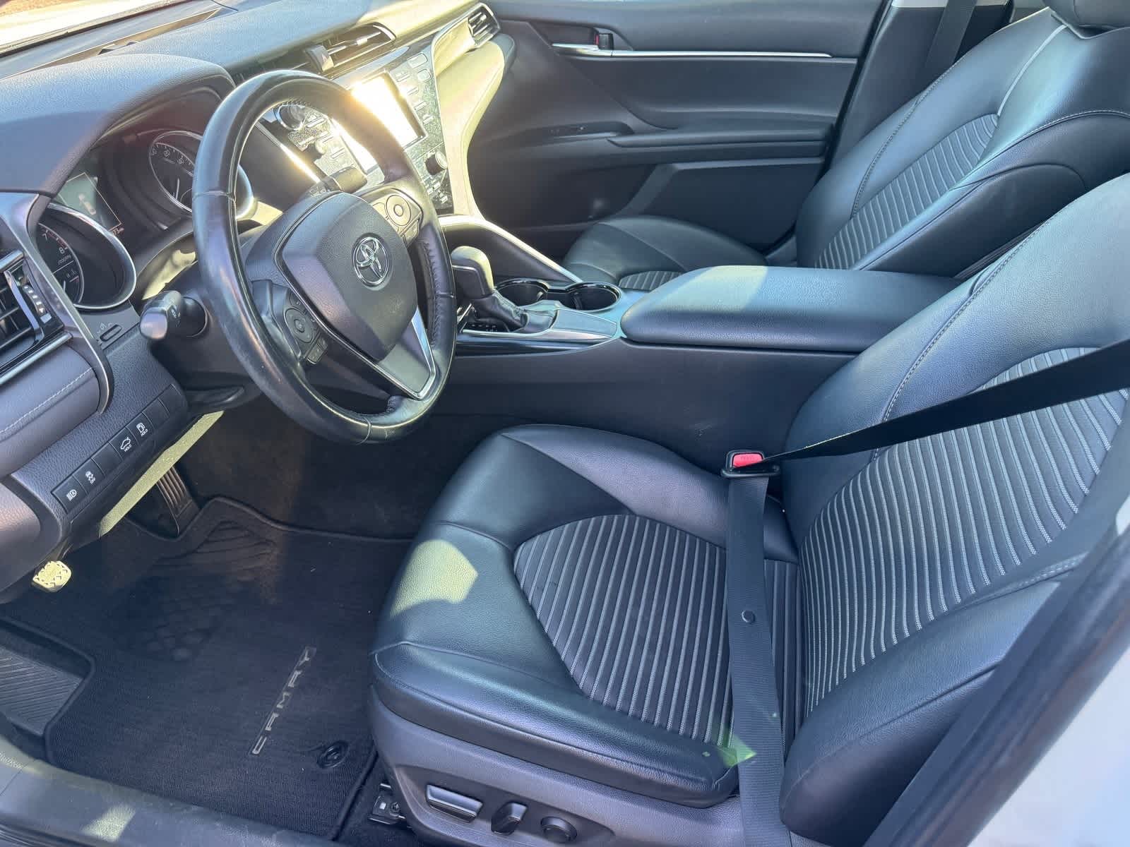 Thumbnail: 2019 Toyota Camry - 12