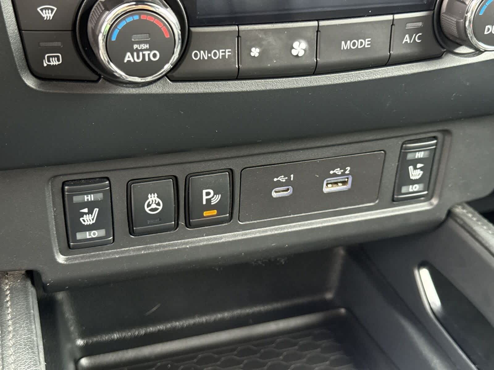 Thumbnail: 2022 Nissan Frontier - 24