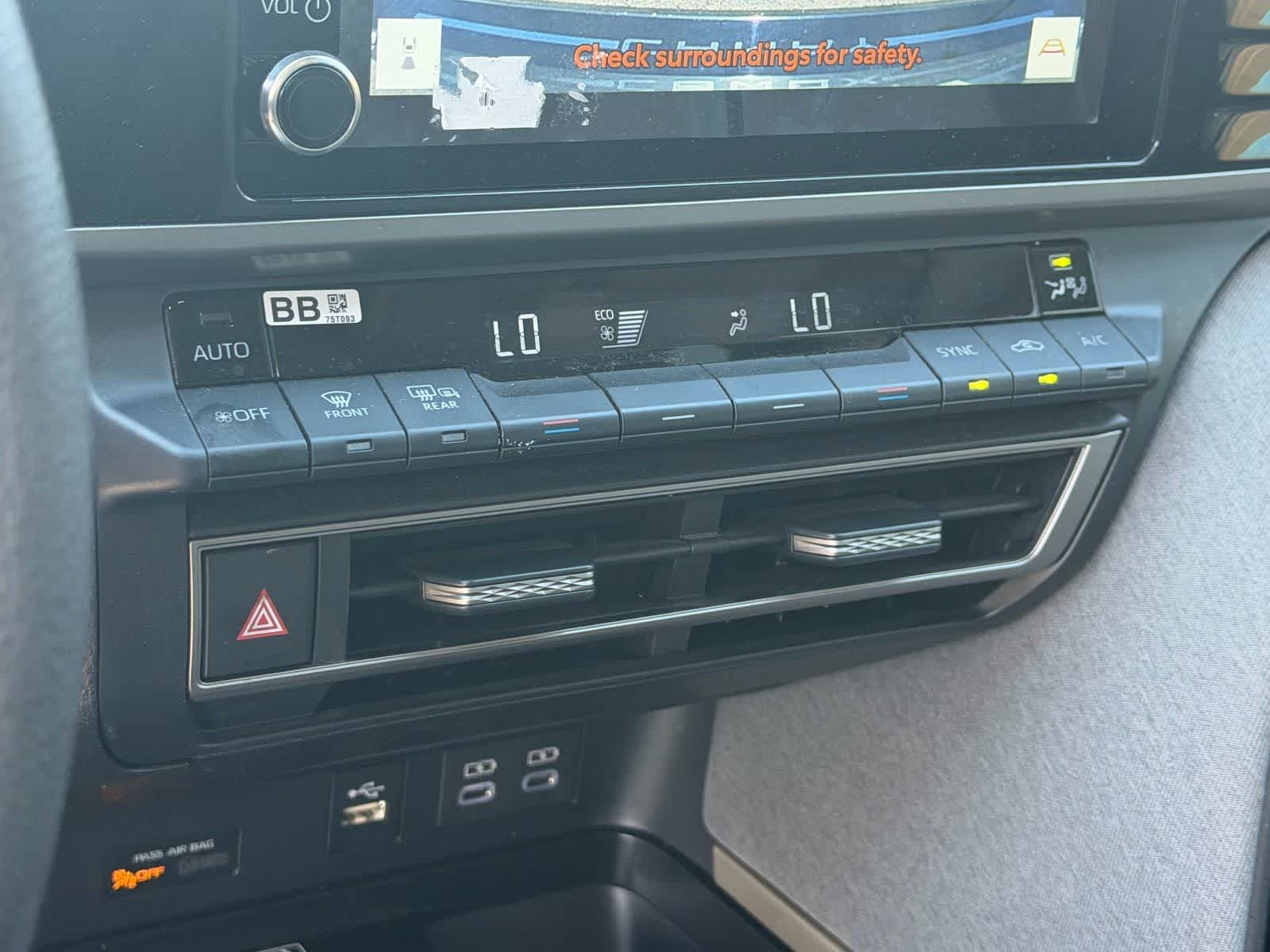 Thumbnail: 2025 Toyota Camry - 10