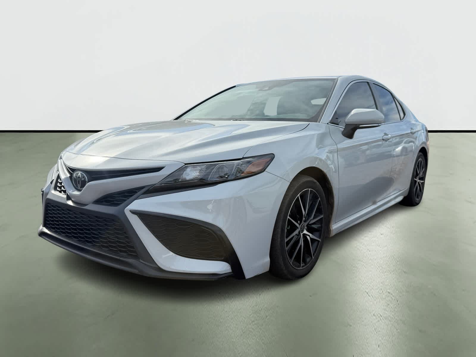 Thumbnail: 2022 Toyota Camry - 2