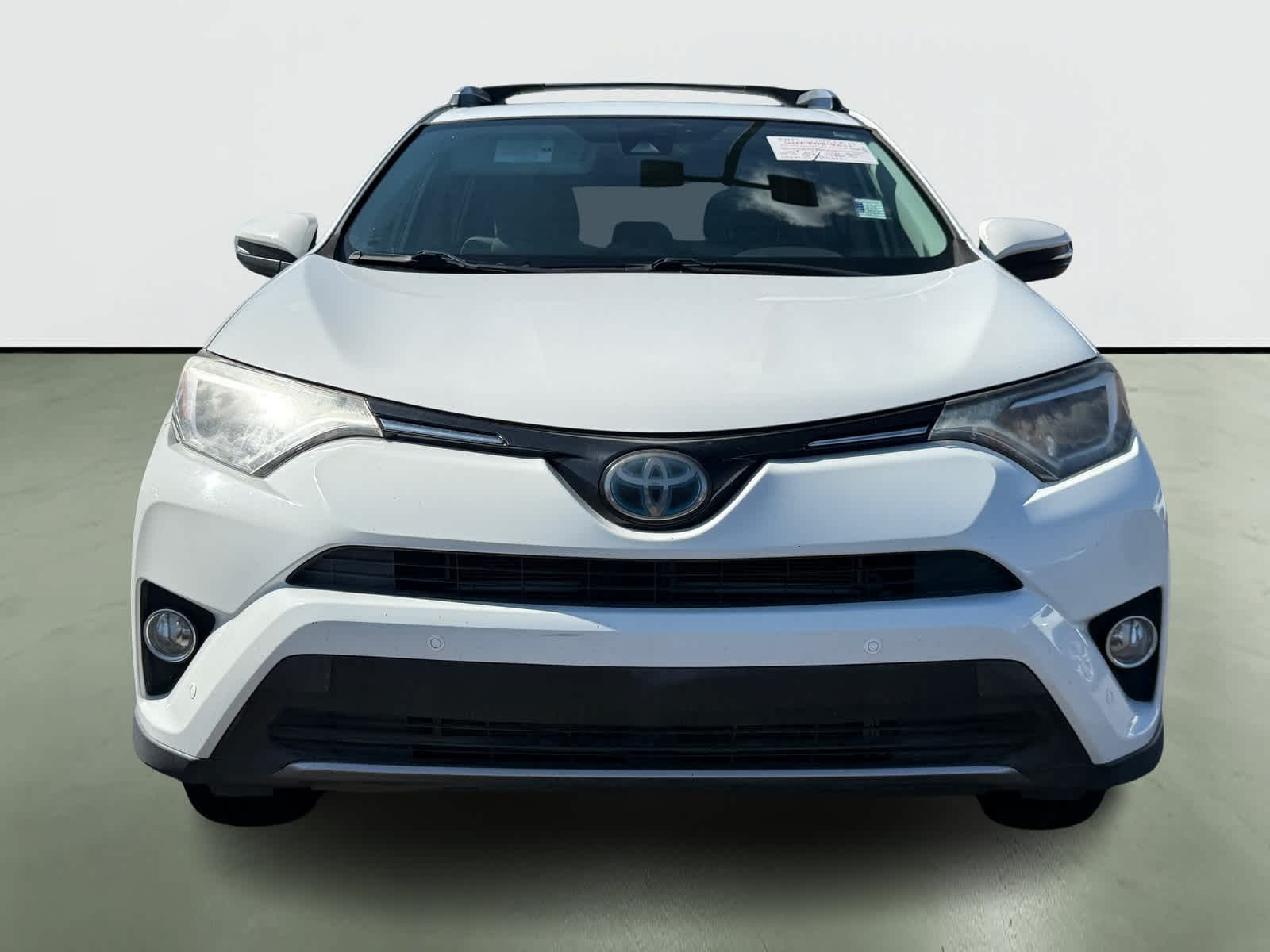 Thumbnail: 2017 Toyota RAV4 - 5