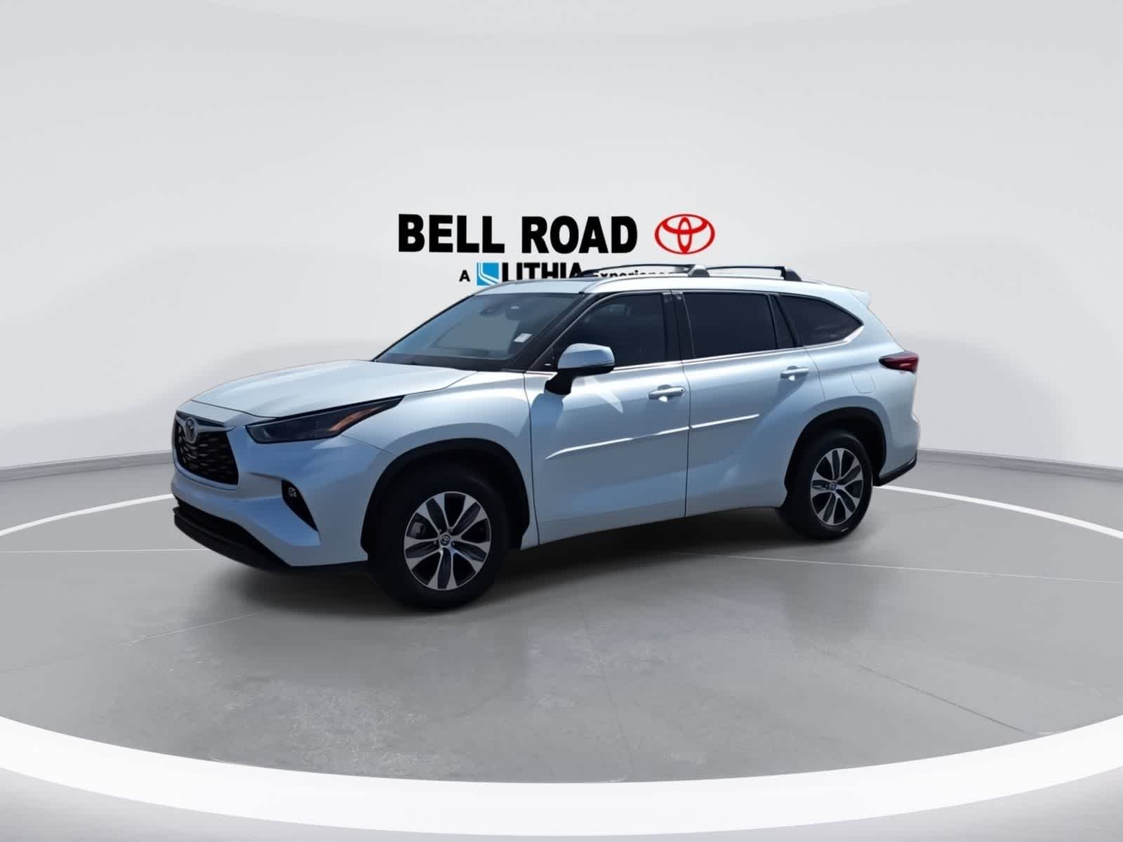 Thumbnail: 2022 Toyota Highlander - 5