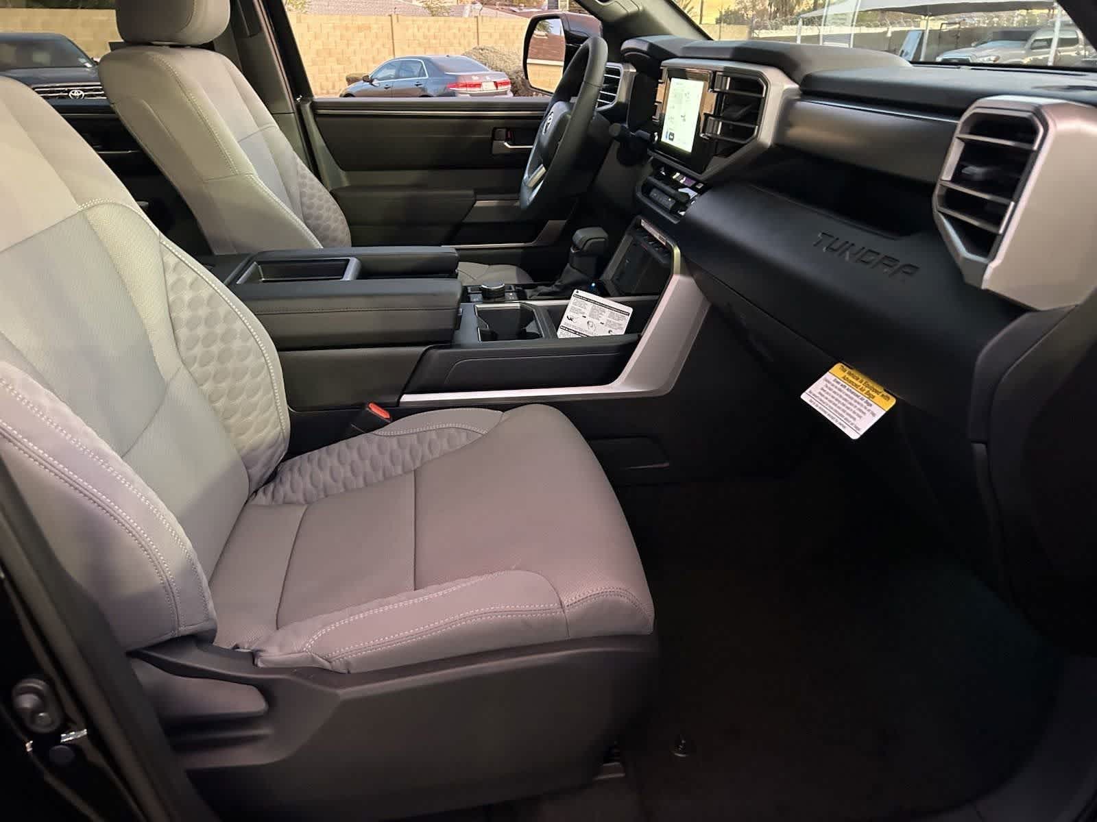 Thumbnail: 2025 Toyota Tundra - 11