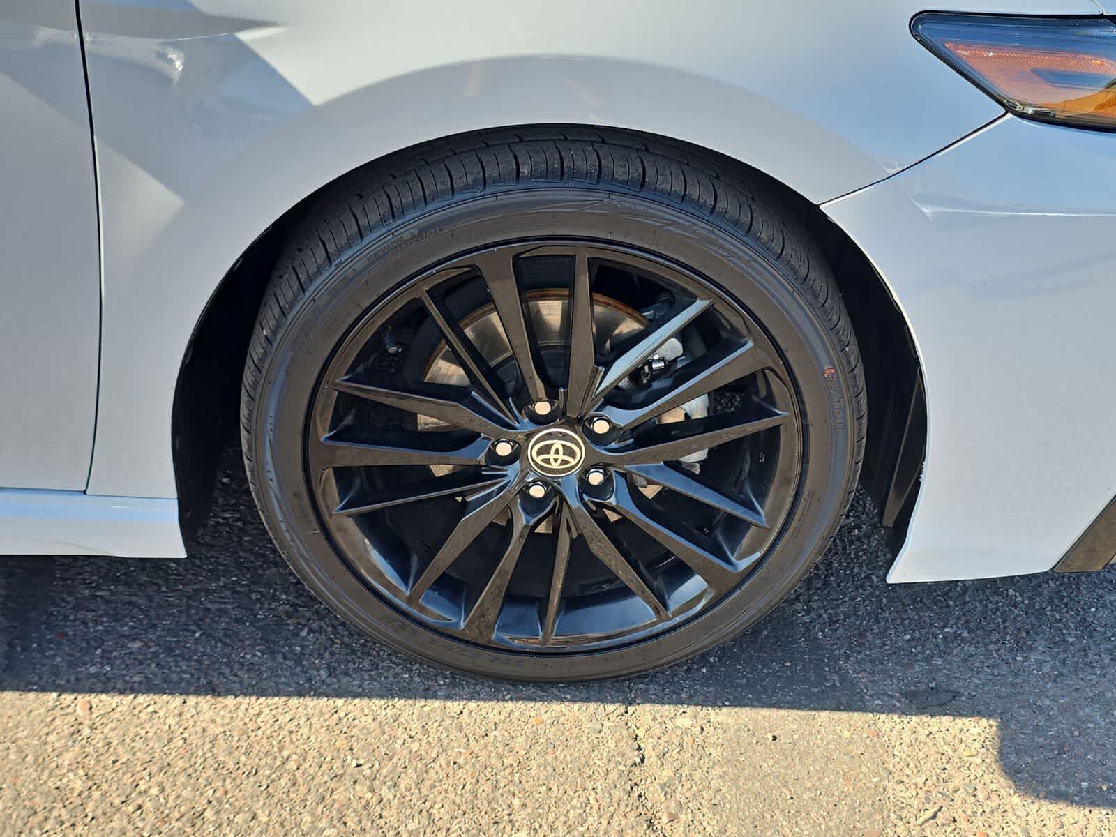 Thumbnail: 2022 Toyota Camry - 10