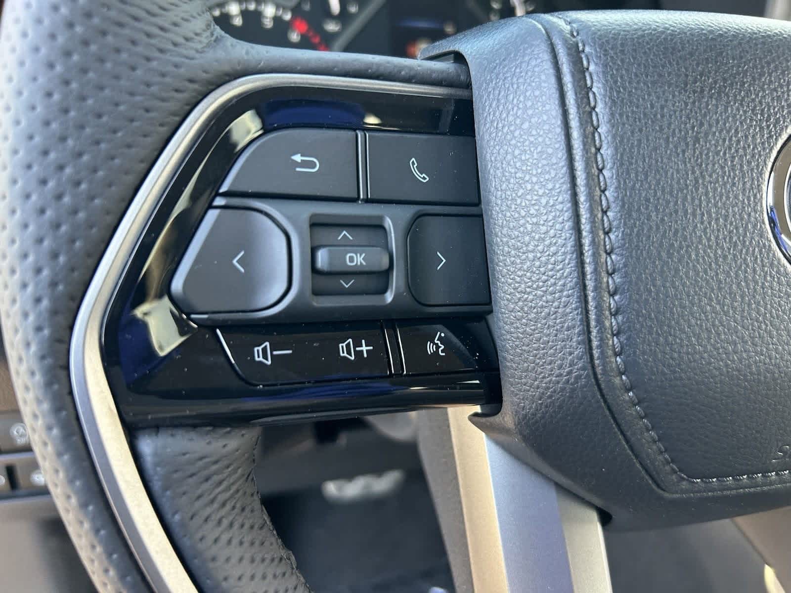 Thumbnail: 2024 Toyota Tundra - 16