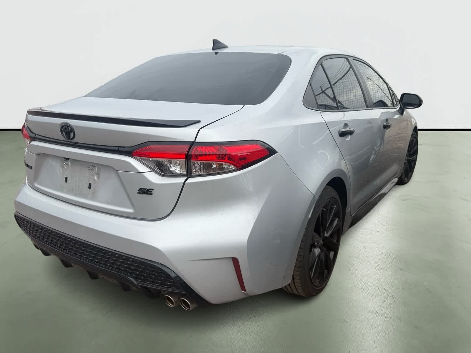 Thumbnail: 2021 Toyota Corolla - 4