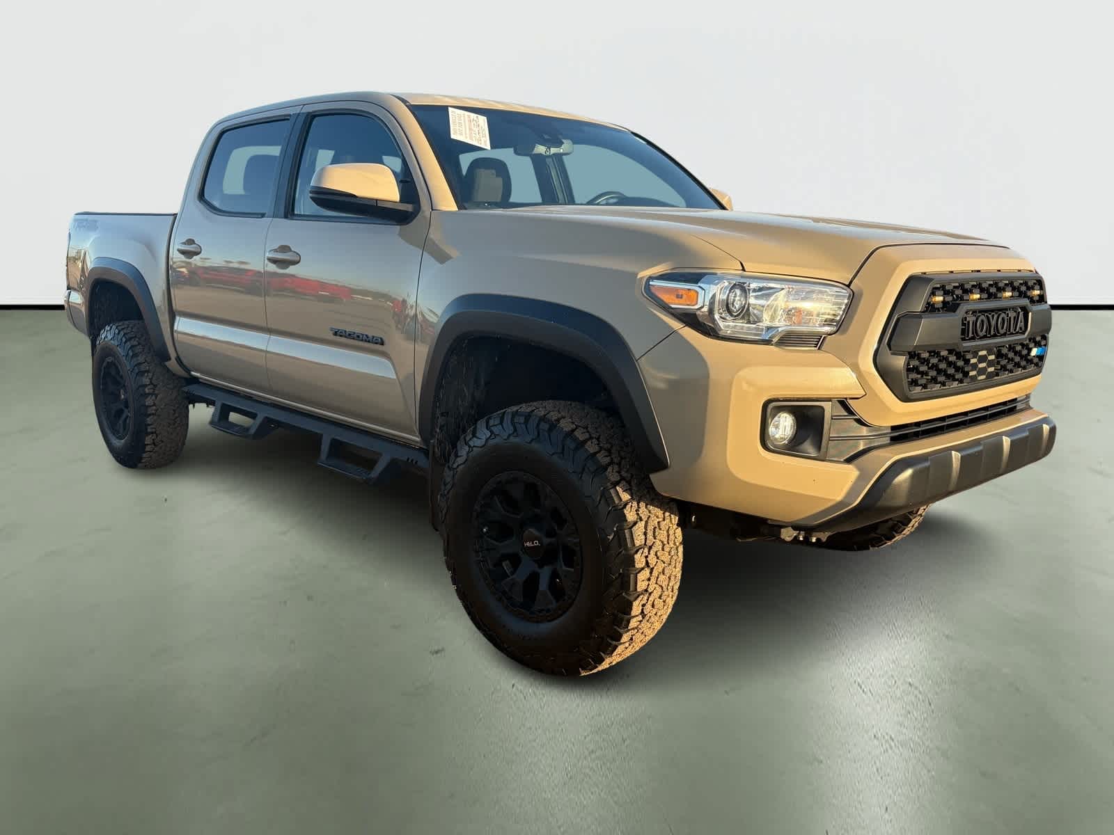 Thumbnail: 2018 Toyota Tacoma - 5