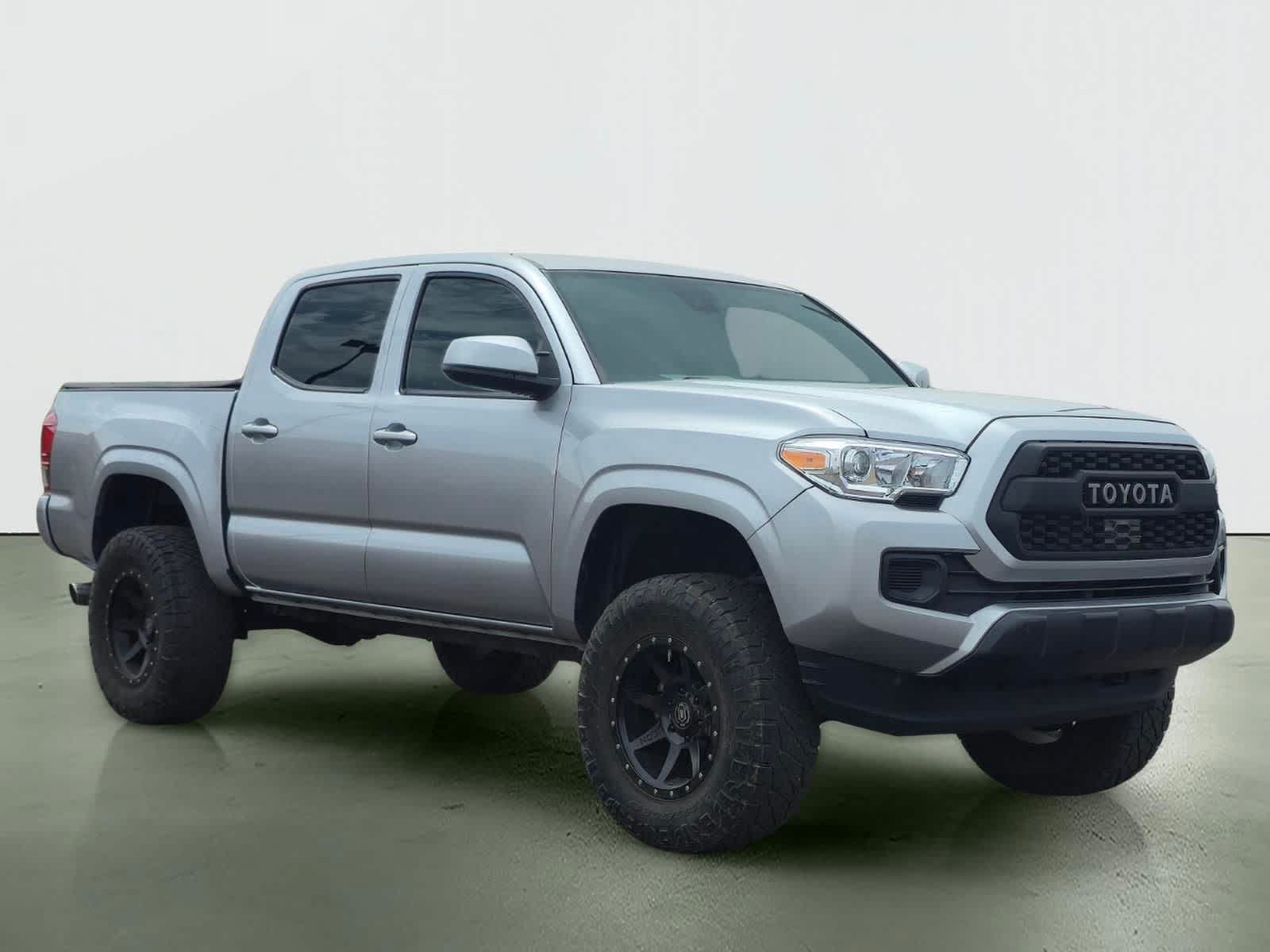 Thumbnail: 2022 Toyota Tacoma - 4