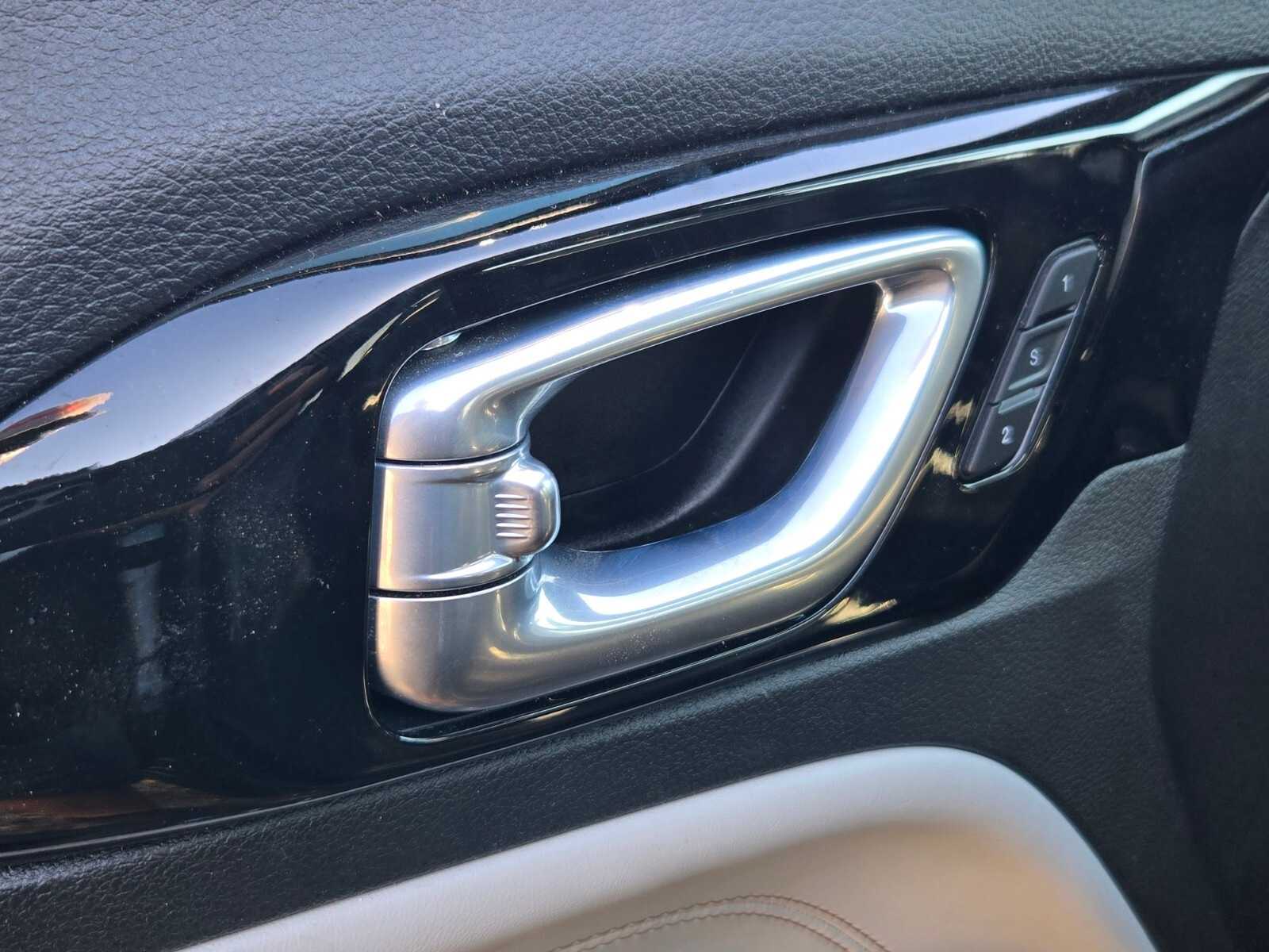 Thumbnail: 2023 Jeep Compass - 19