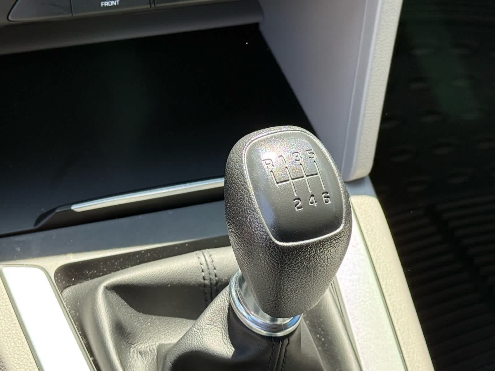 Thumbnail: 2017 Hyundai Elantra - 18