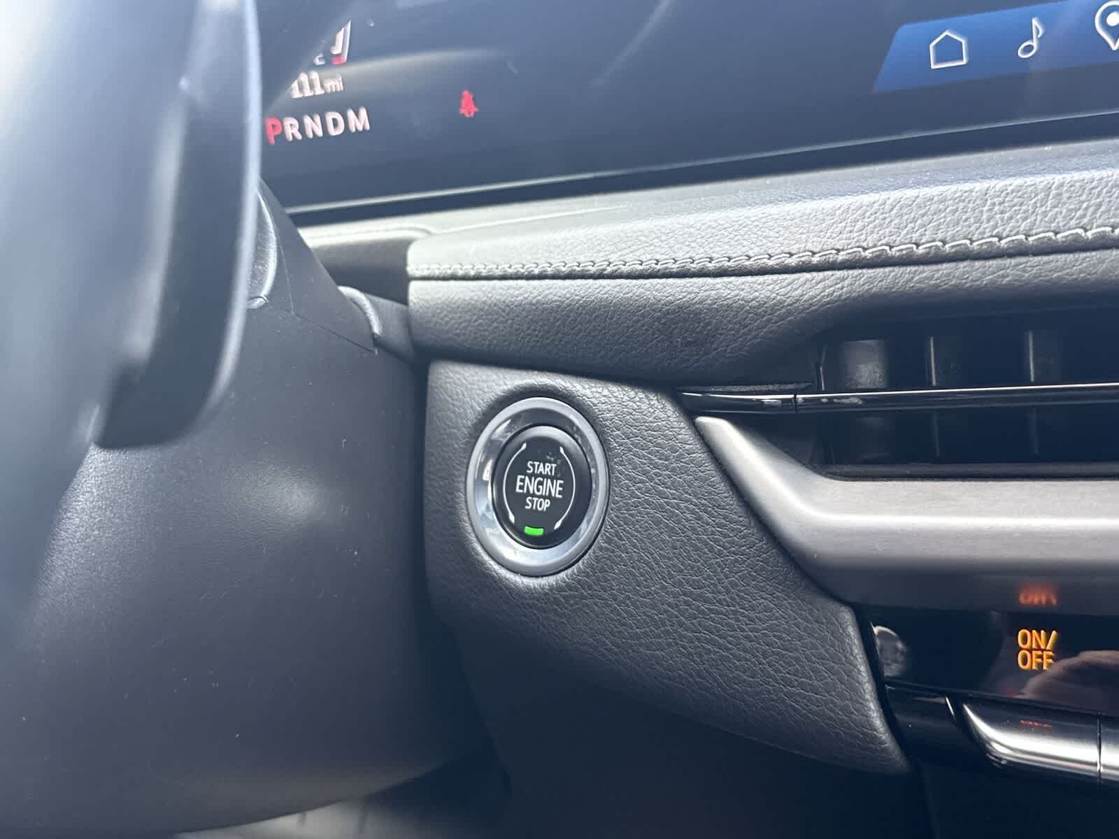 Thumbnail: 2024 Cadillac XT4 - 27