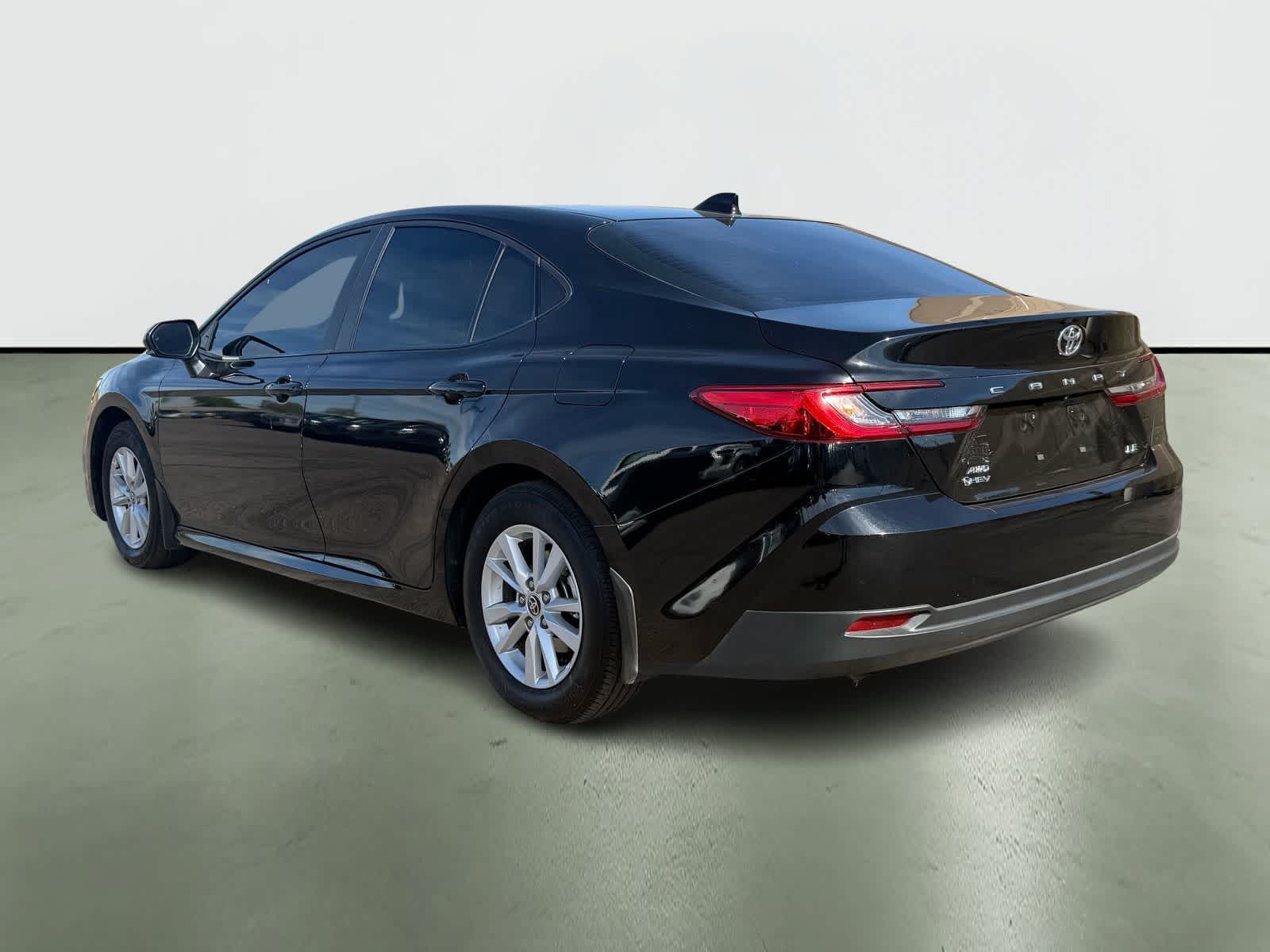 Thumbnail: 2025 Toyota Camry - 3