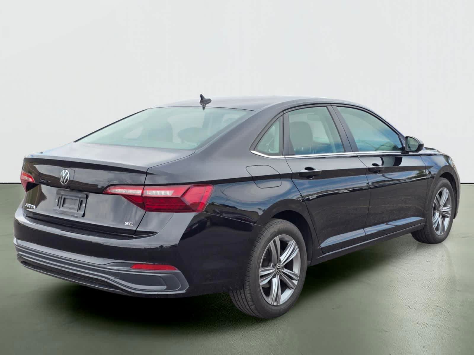 Thumbnail: 2024 Volkswagen Jetta - 6