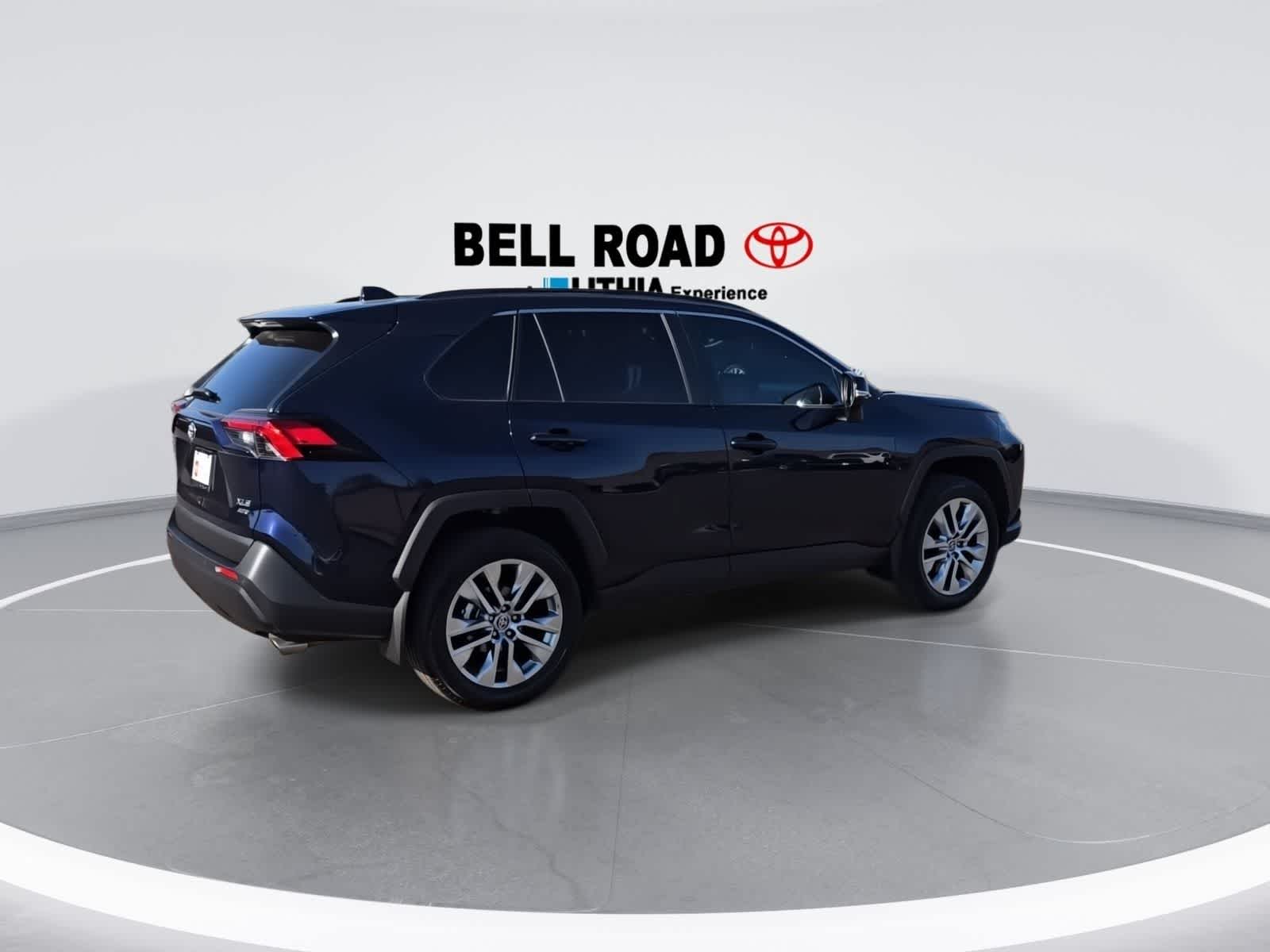 Thumbnail: 2025 Toyota RAV4 - 8