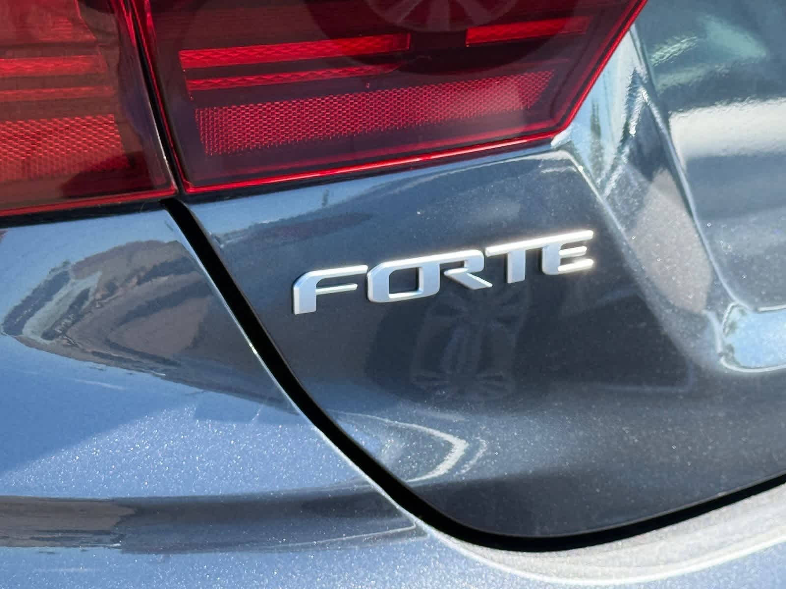 Thumbnail: 2023 Kia Forte - 11