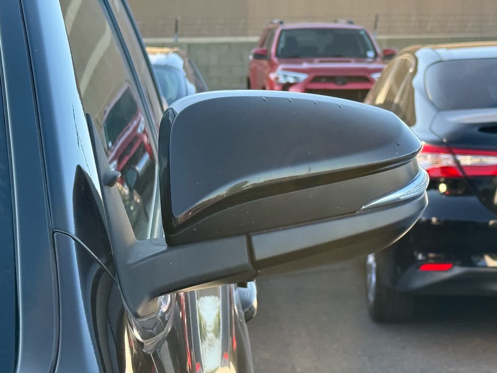 Thumbnail: 2018 Toyota Highlander - 17