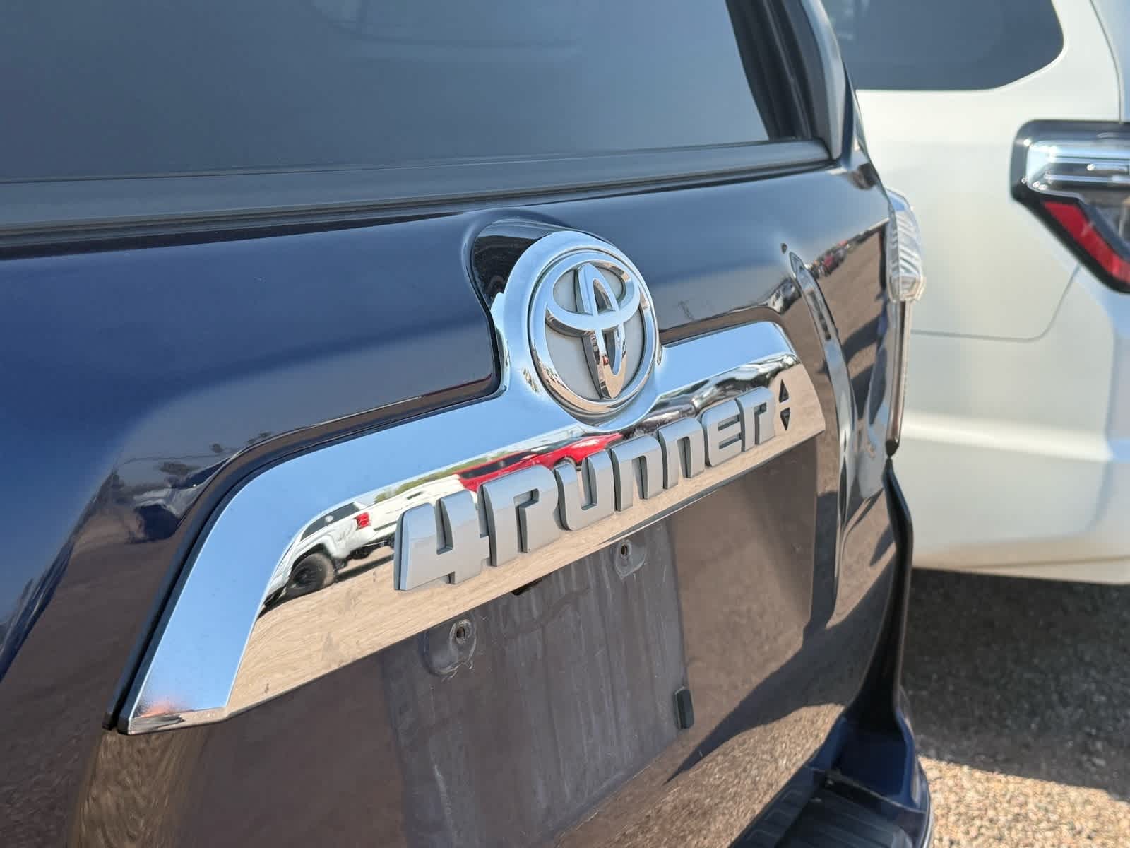 Thumbnail: 2020 Toyota 4Runner - 7