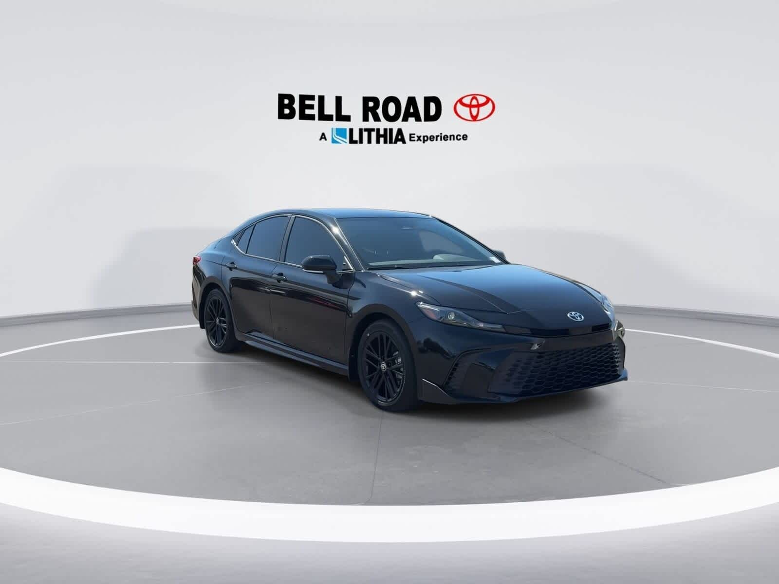 2025 Toyota Camry SE 2