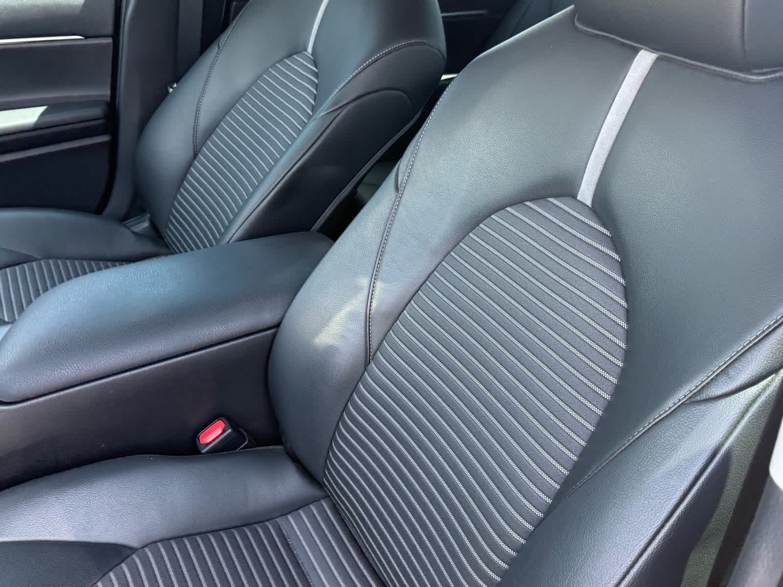 2022 Toyota Camry SE 15