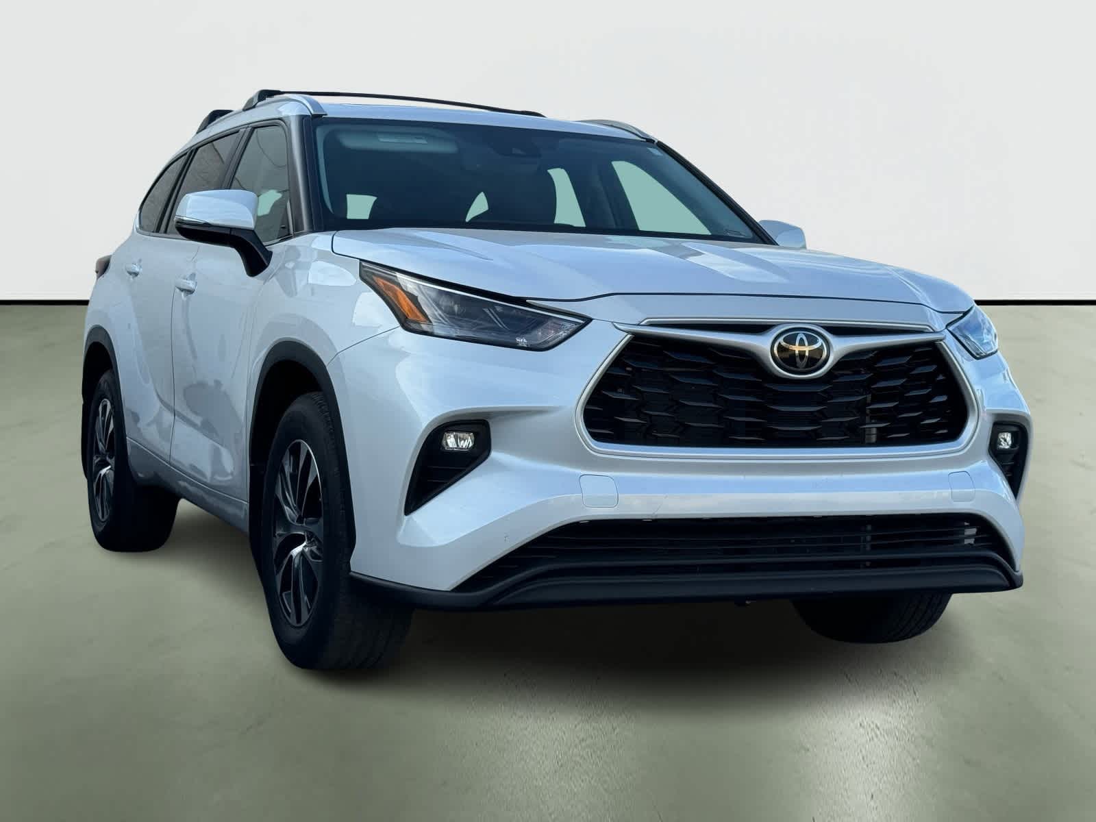 Thumbnail: 2024 Toyota Highlander - 5