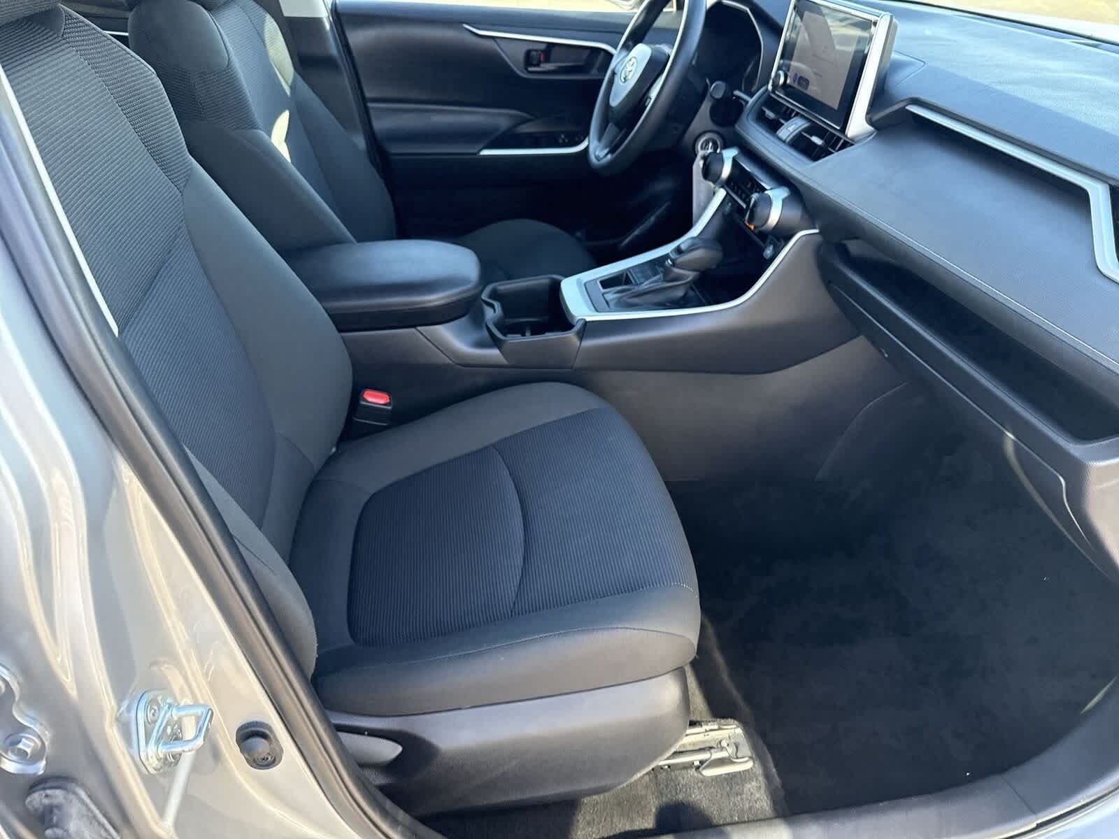 Thumbnail: 2024 Toyota RAV4 - 11