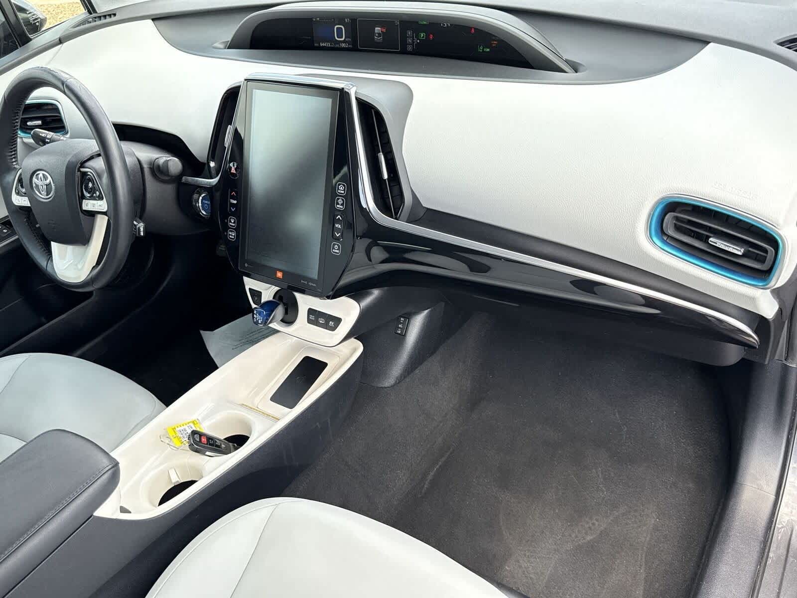 Thumbnail: 2018 Toyota Prius Prime - 29