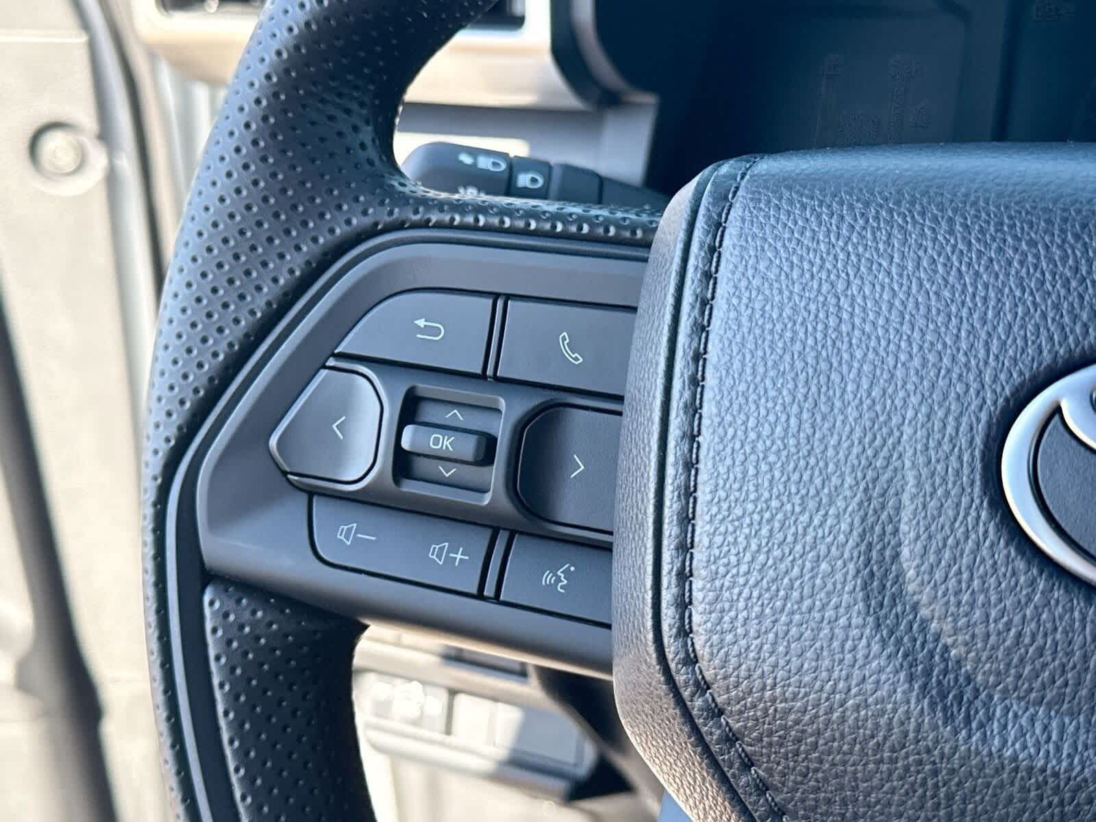 Thumbnail: 2025 Toyota Tacoma - 28