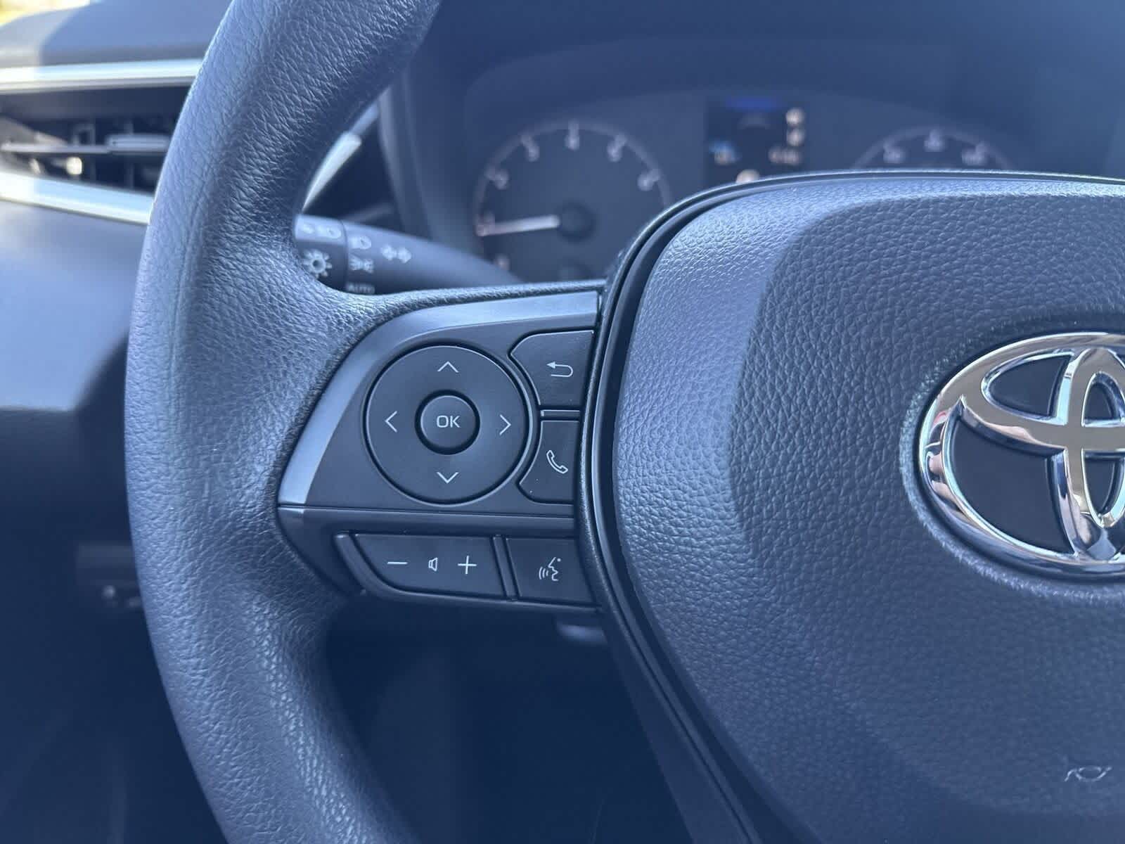 Thumbnail: 2025 Toyota Corolla - 28