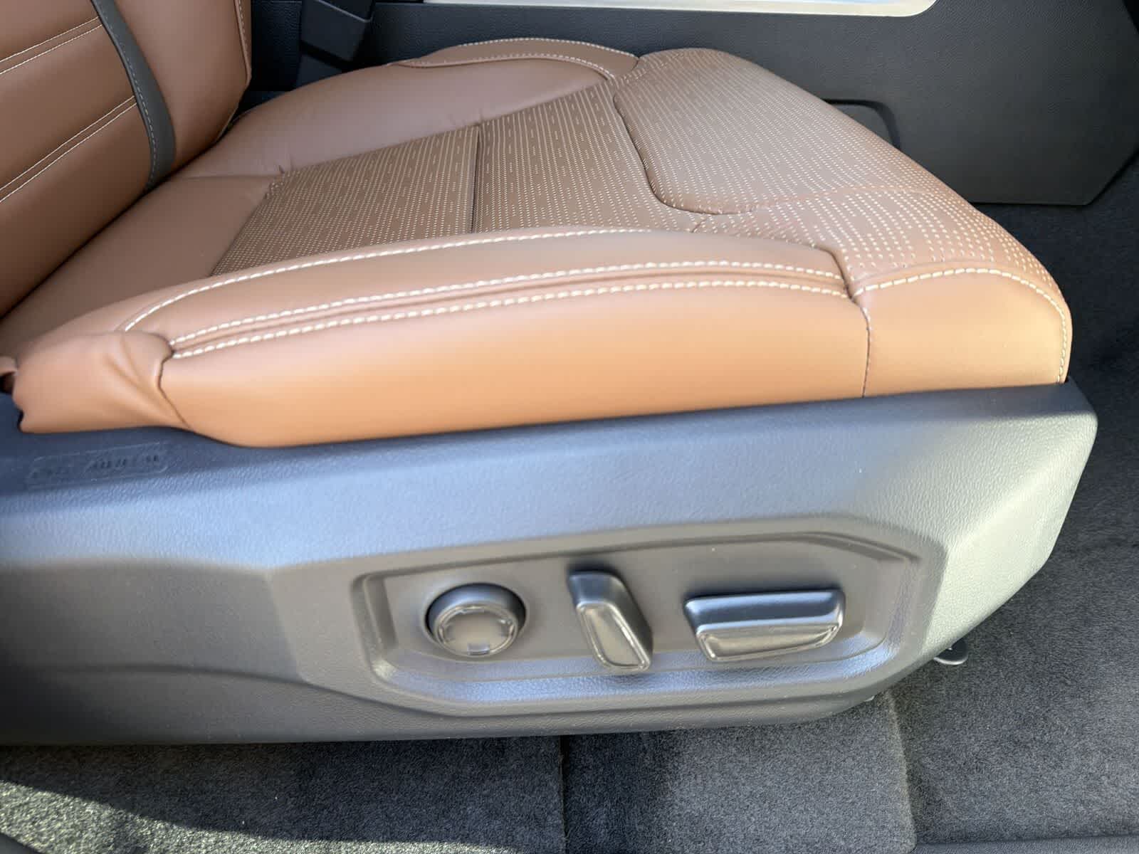 Thumbnail: 2026 Toyota Tundra - 12