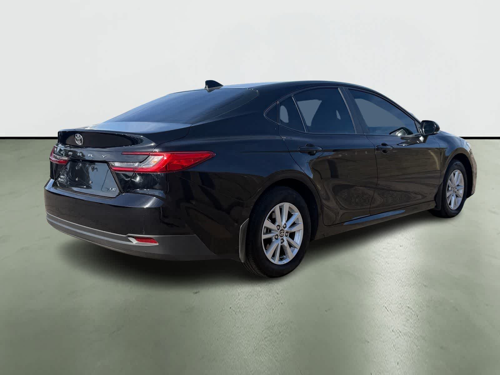 Thumbnail: 2025 Toyota Camry - 4