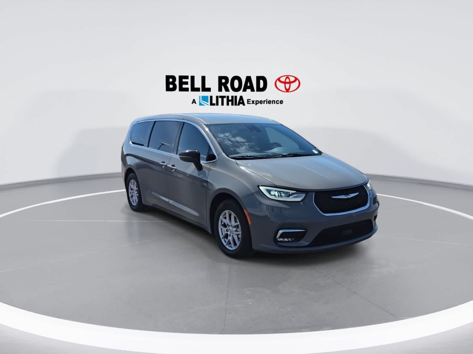 Thumbnail: 2025 Chrysler Pacifica - 2